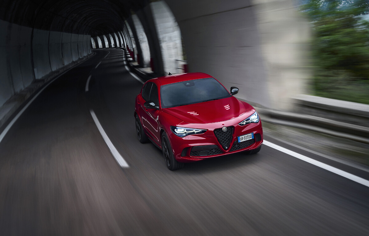 alfa-romeo-stelvio-quadrifoglio