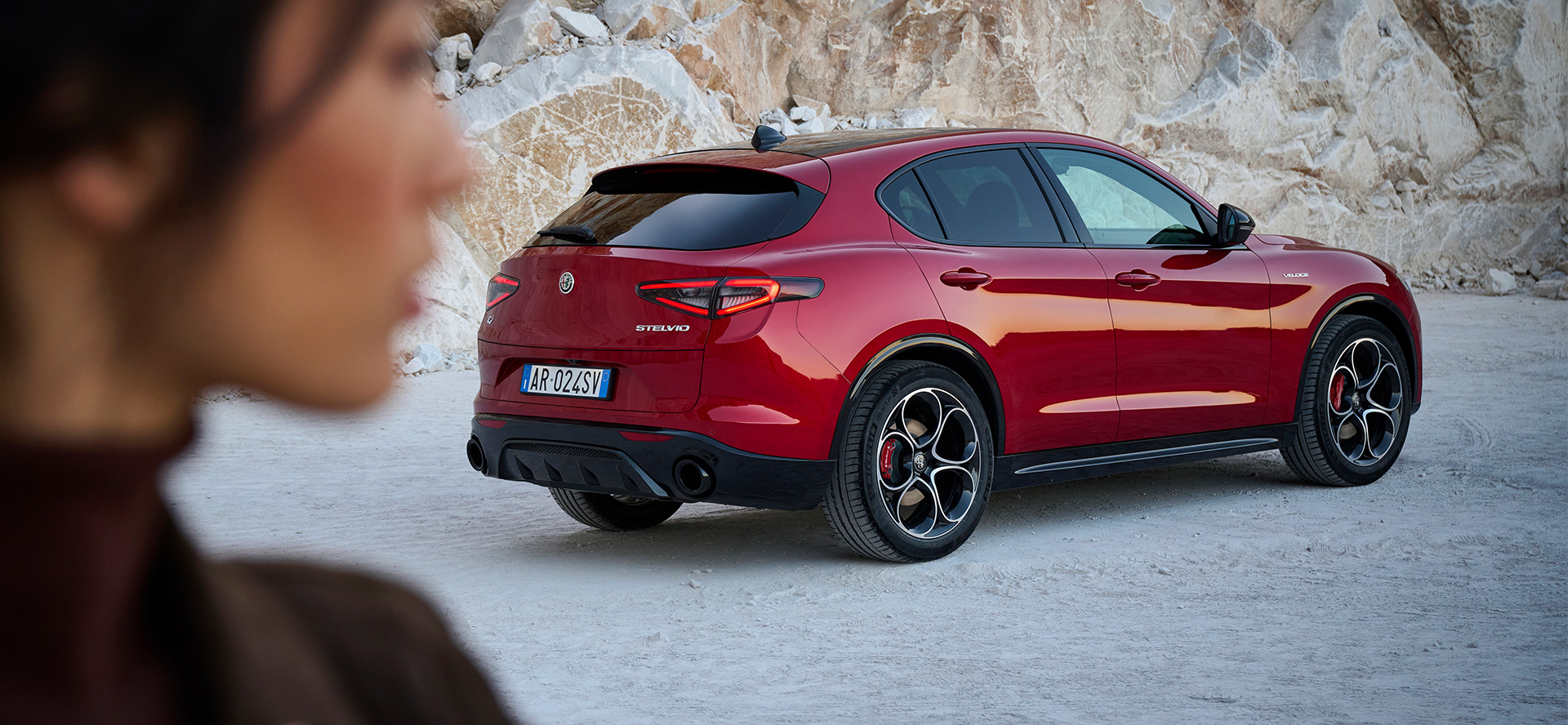 uj-alfa-romeo-stelvio-my23