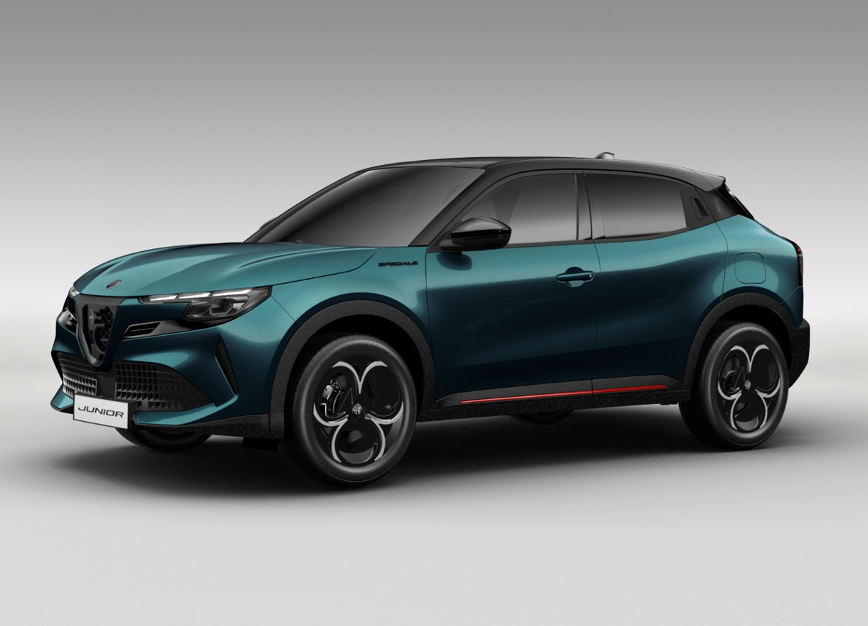 alfa-romeo-junior-hybrid-carnet-riegler-tesztvezetes