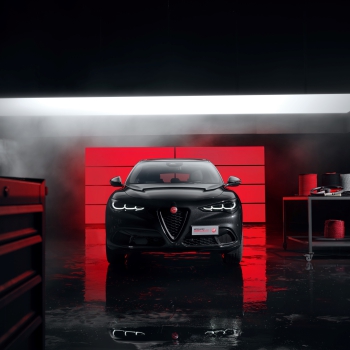 Vitorlásverseny ihlette csúcsmodellek: bemutatkozott az Alfa Romeo Edizione Luna Rossa
