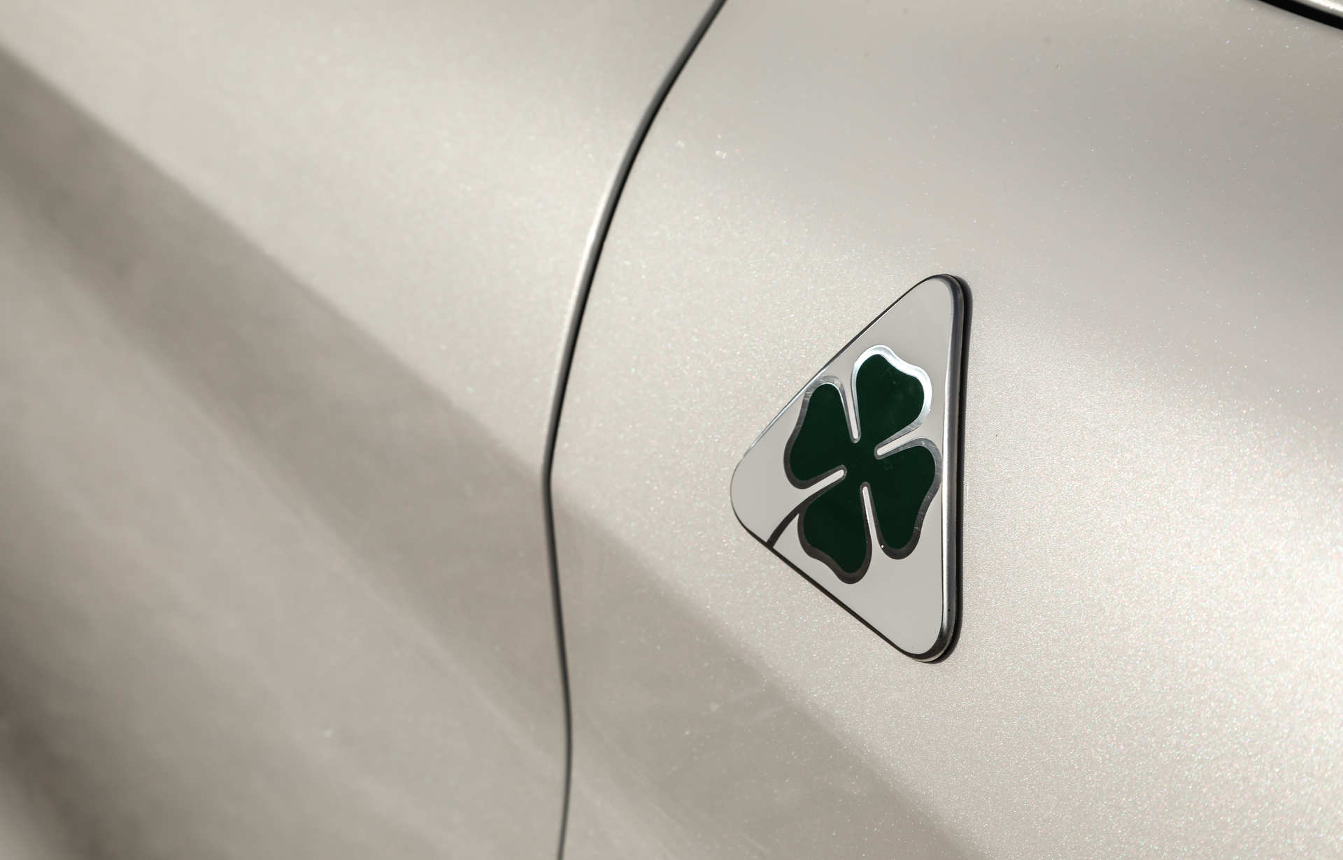 alfa-romeo-stelvio-quadrifoglio