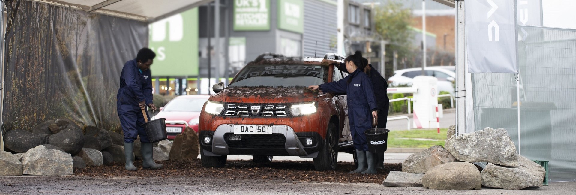 saras-dacia-duster