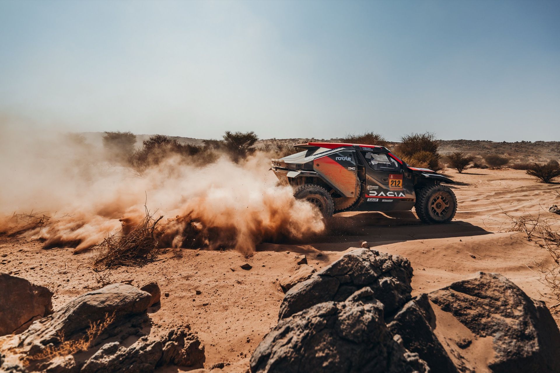 cristina-gutirrez-driver-and-pablo-moreno-navigator-daka-rally-2026-carnet-hir-2