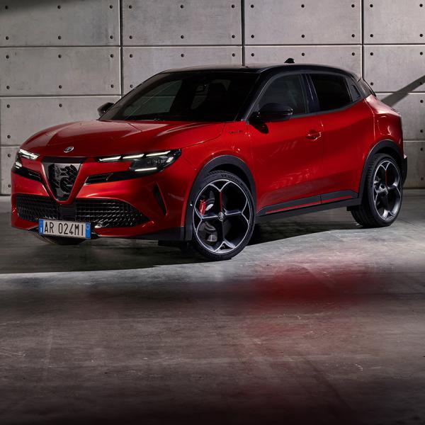 Alfa Romeo Junior - Már bruttó 15.490.000 Ft-tól!*