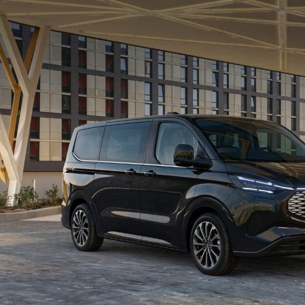 Ford Tourneo Custom - már 19.849.000 Ft-tól!*