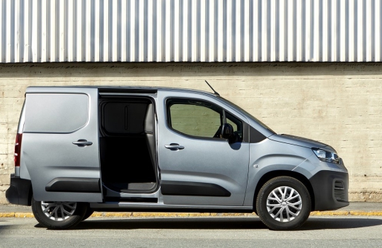 uj-doblo-van