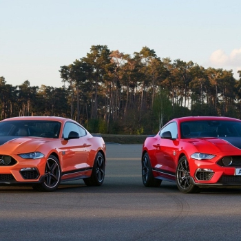 2021-ford-mustang