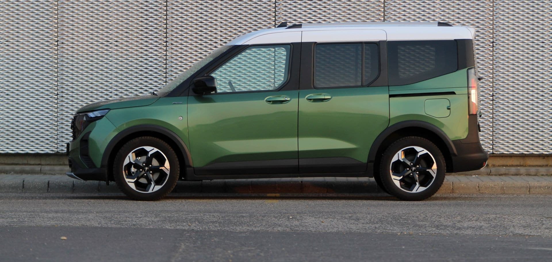 Teszt: Ford Tourneo Courier Active