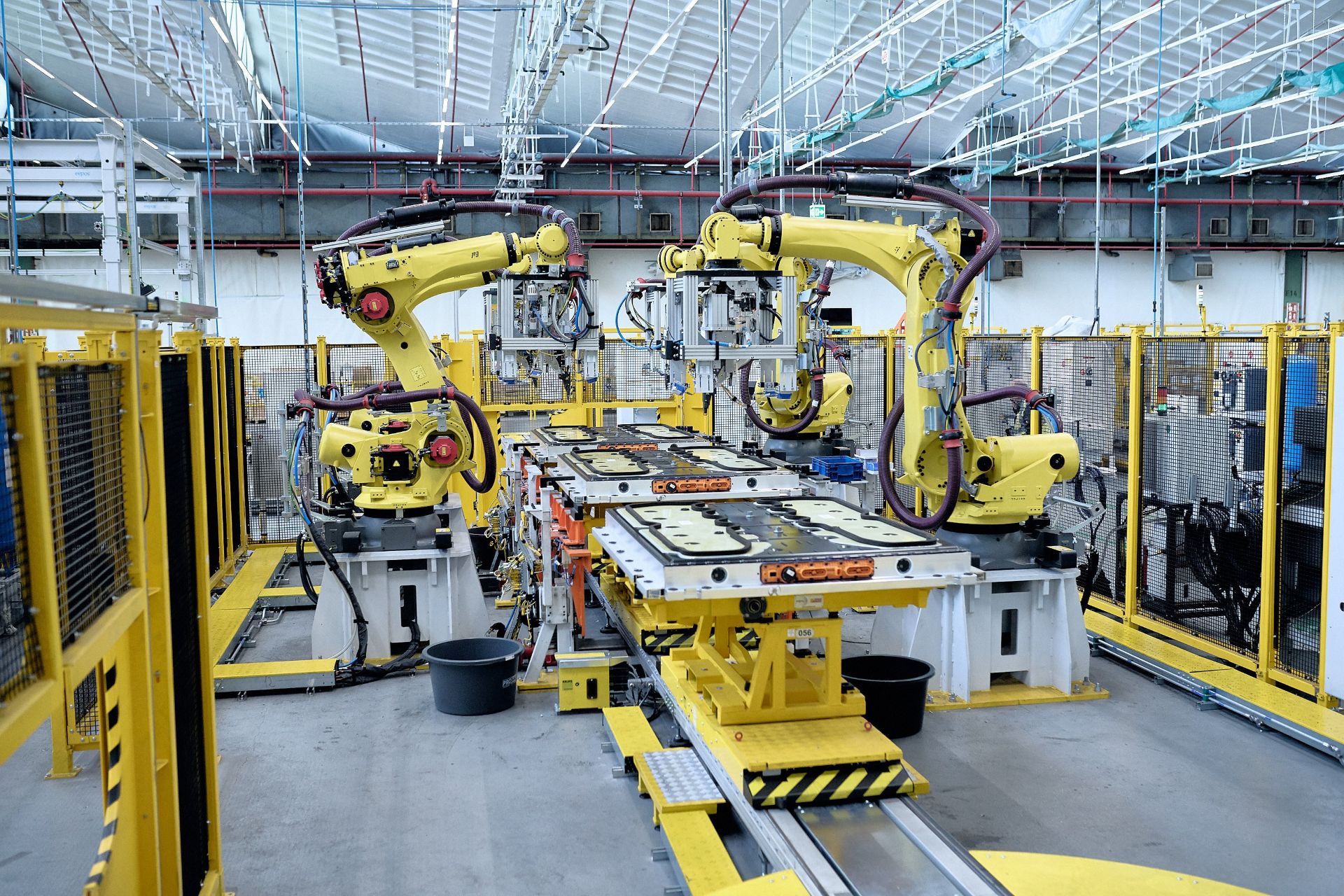 Robothadsereg segít elkészíteni a Ford villanyautóit