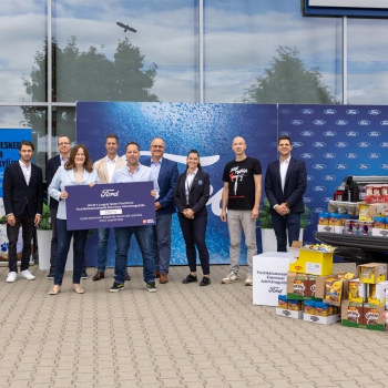 Ford márkakereskedői élelmiszergyűjtő akció