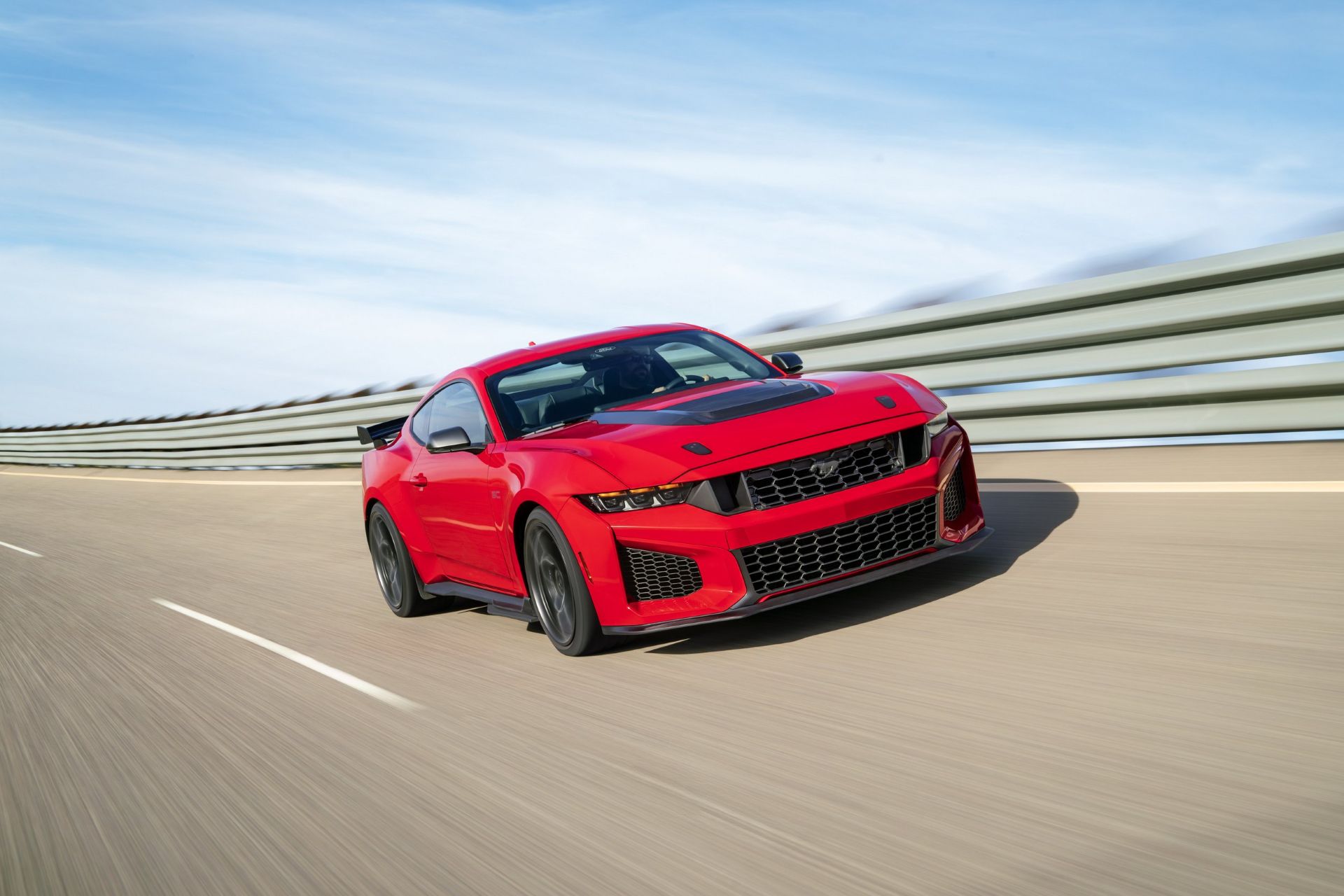 2026-mustang-dark-horse-carnet-hir-3