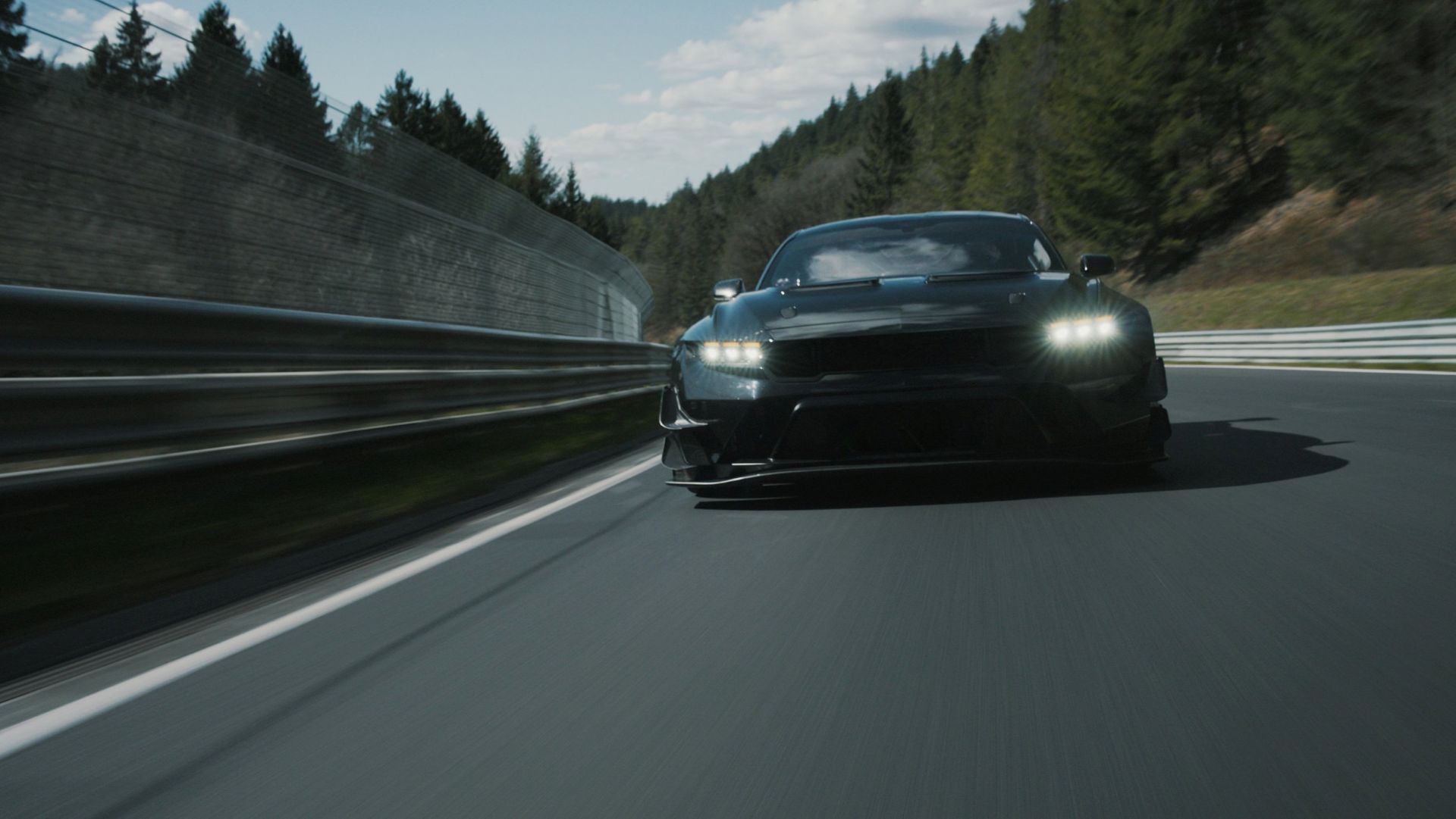 ford-mustang-gtd-competition-carnet-hir-3