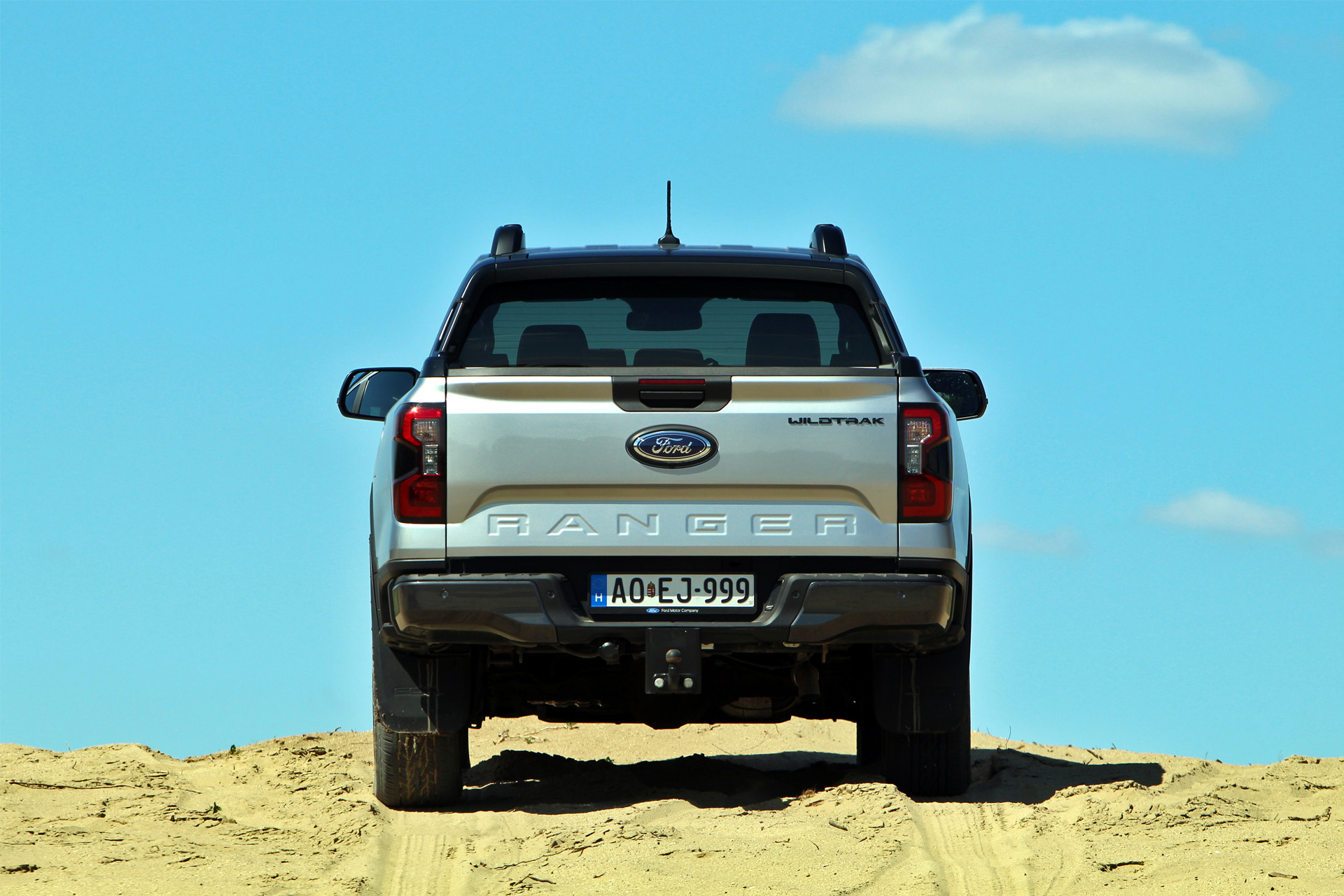 2026-ford-exlporer-carnet-hir-3