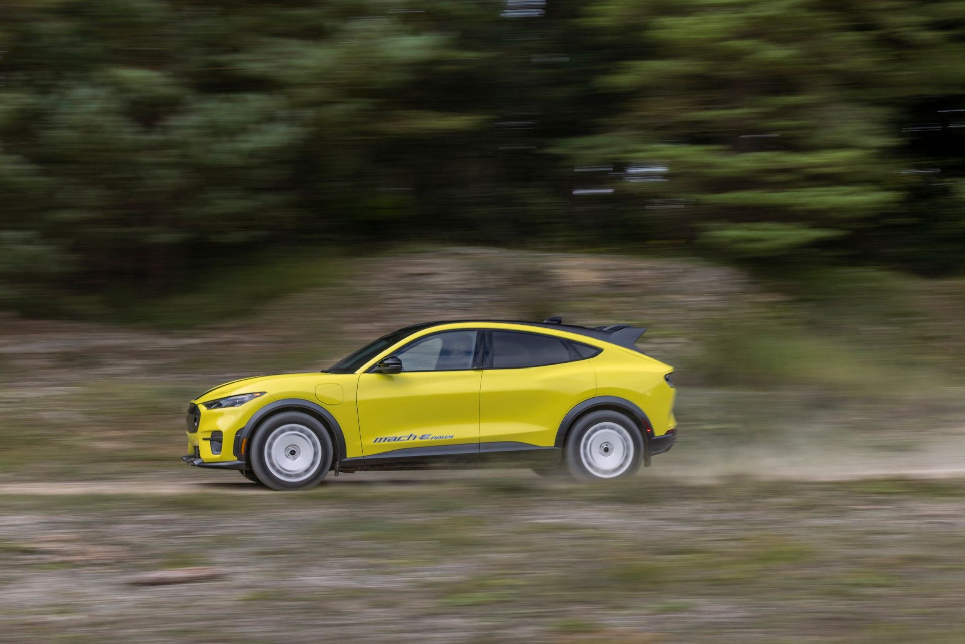 2023-ford-mach-e-rally-carnet-hir-4