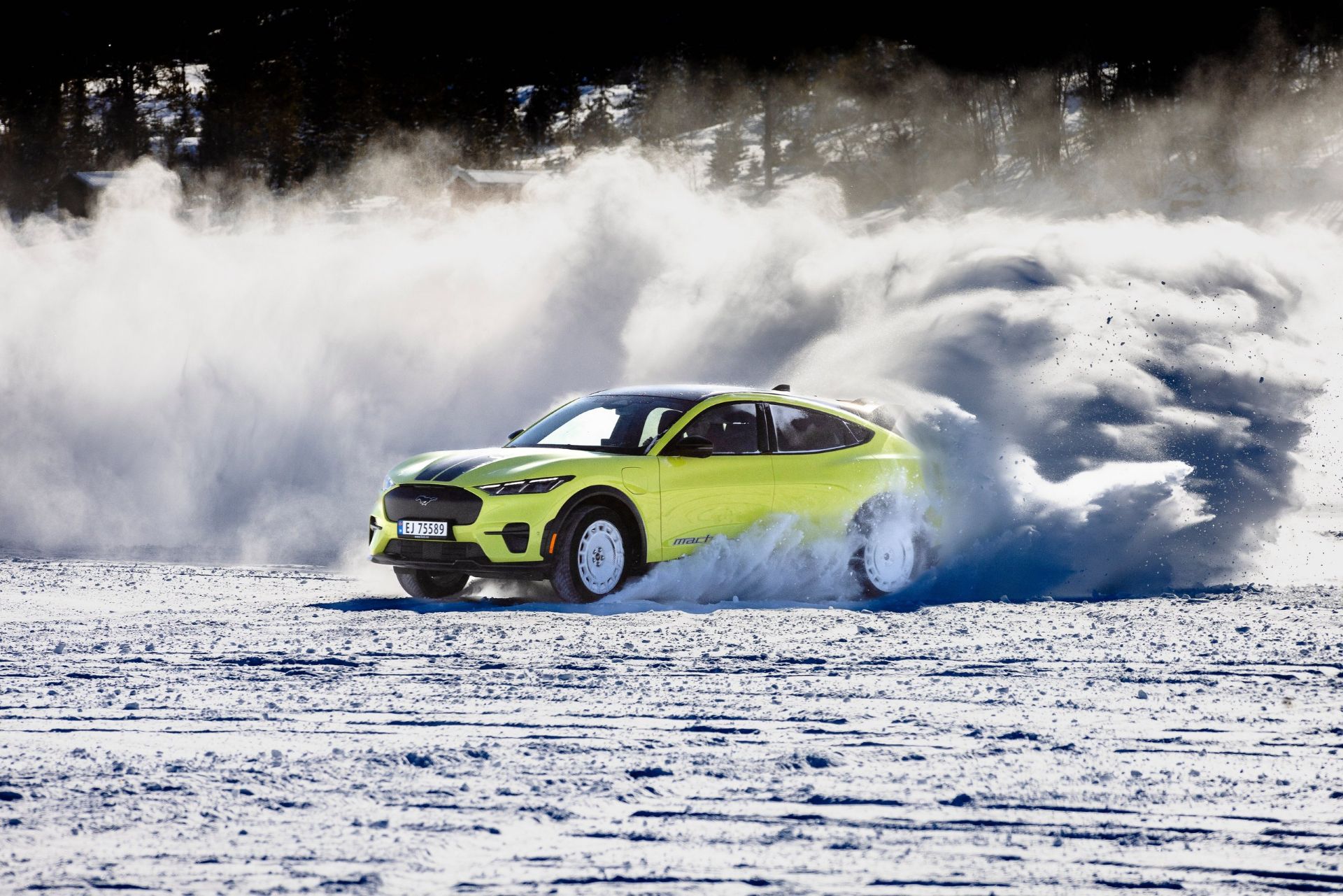 2026-ford-mustang-mach-e-rally-carnet-hir-2