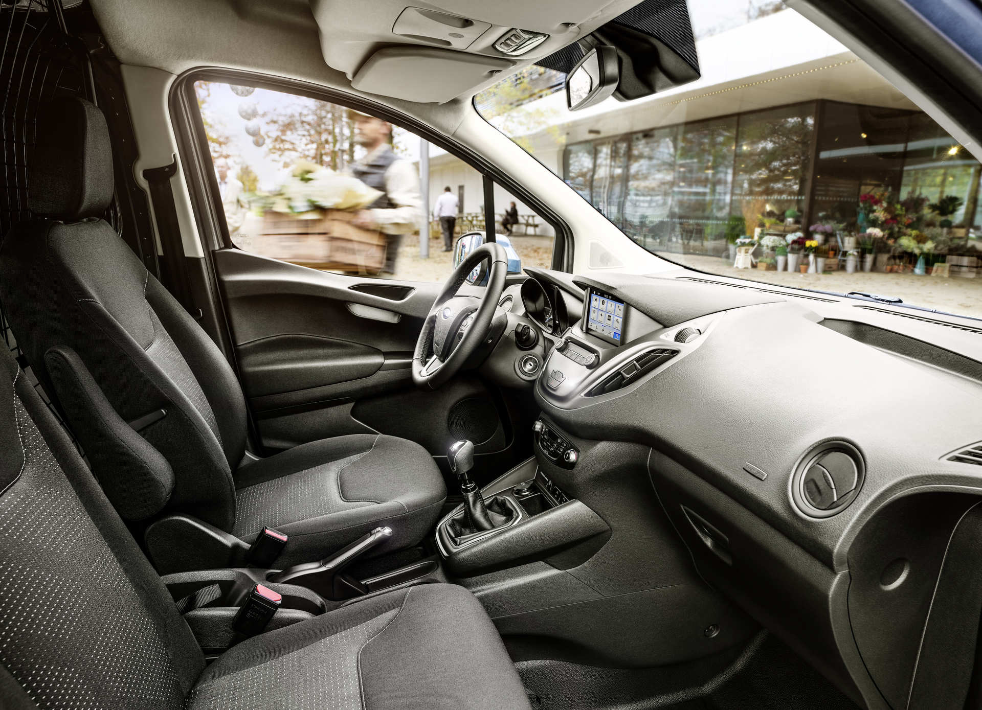 ford-transit-courier