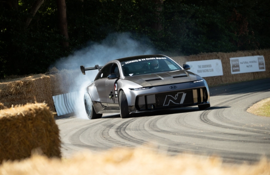 Porschék bajszát rángatja a legújabb Hyundai