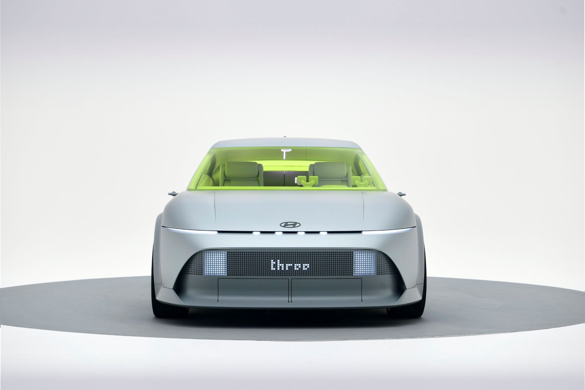 hyundai-concept-three-at-iaa-mobility-2025-carnet-hir-12