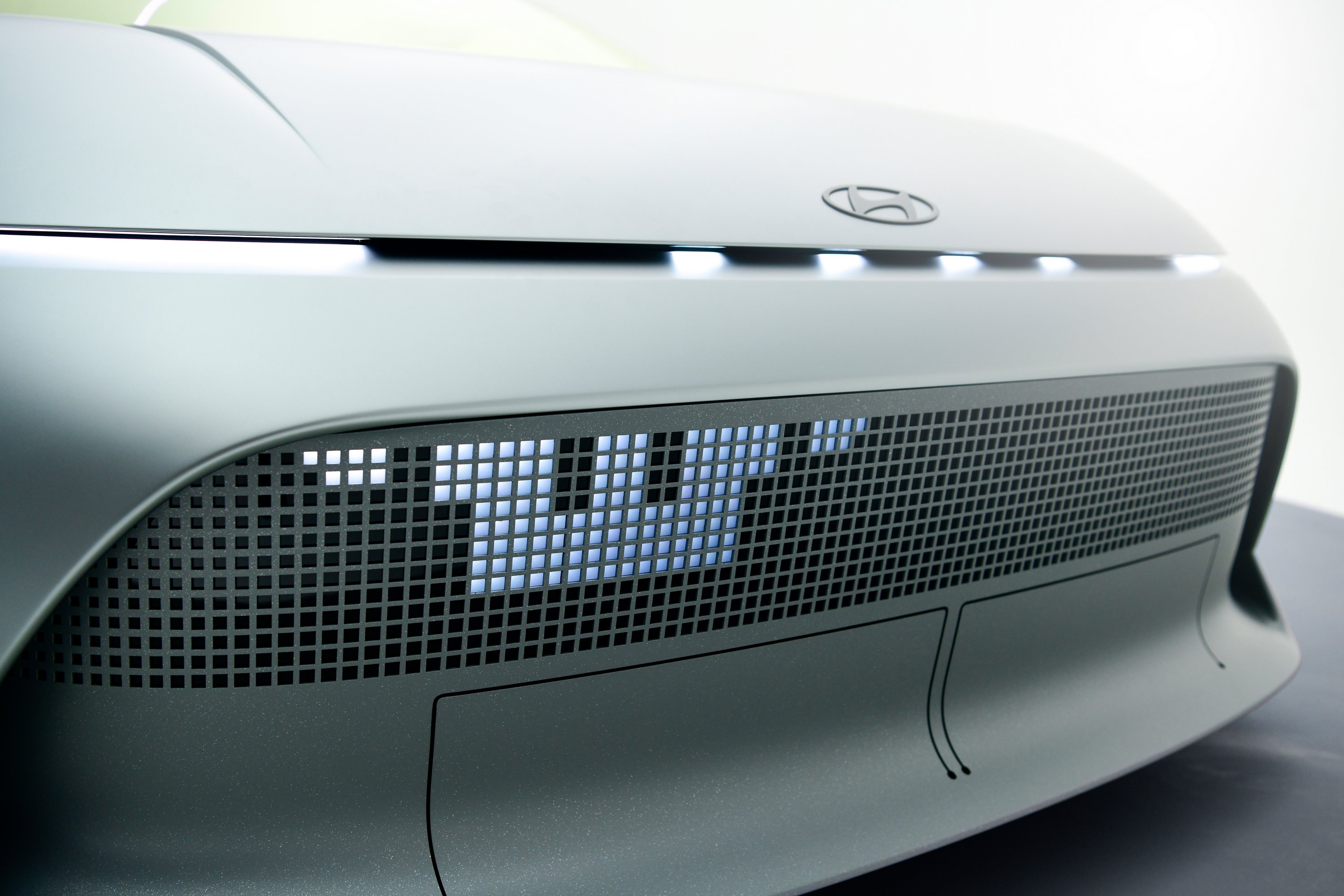 hyundai-concept-three-at-iaa-mobility-2025-carnet-hir-8