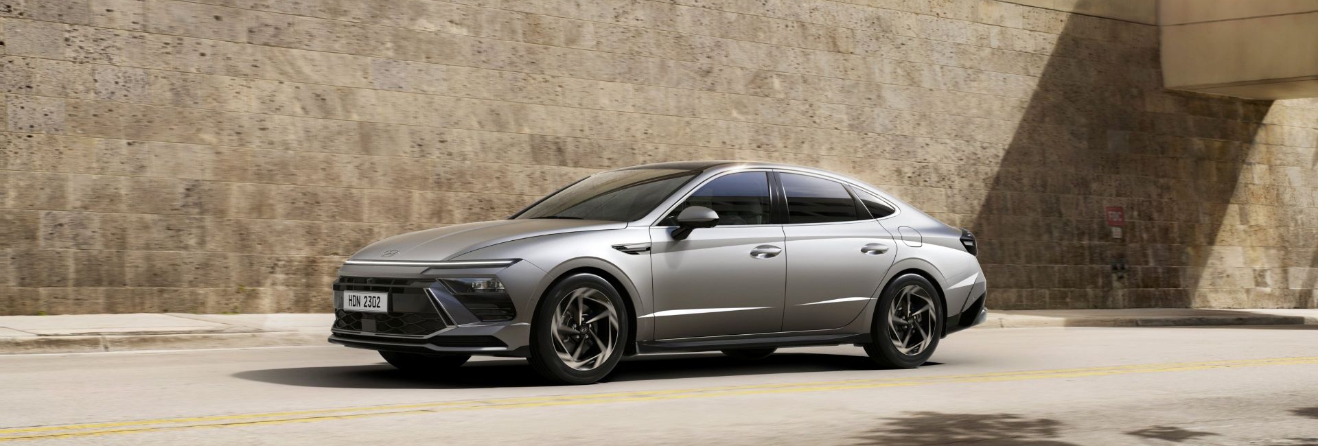 Hagyományos autókkal erősít a Hyundai