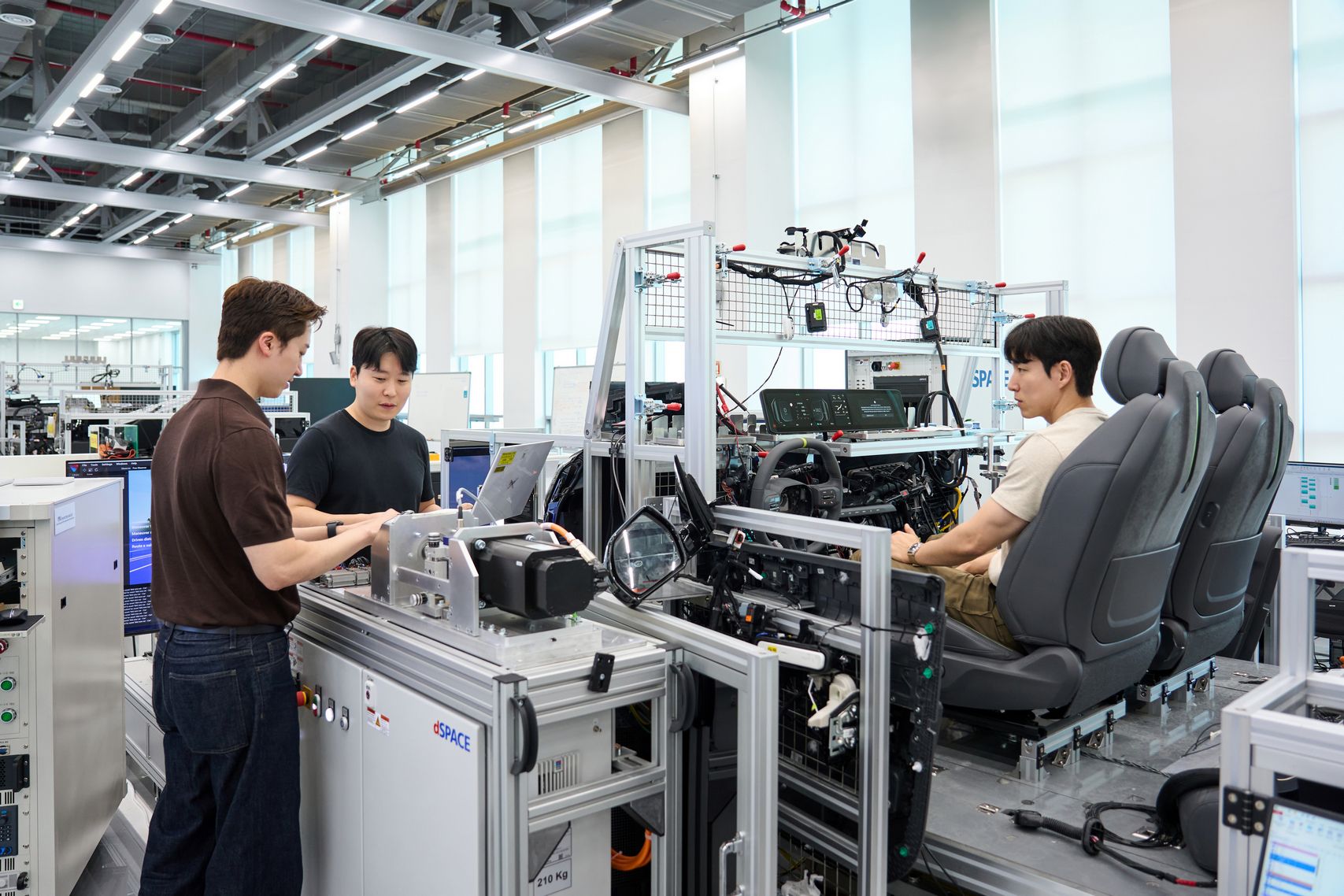 hyundai-nova-lab-carnet-hir-3