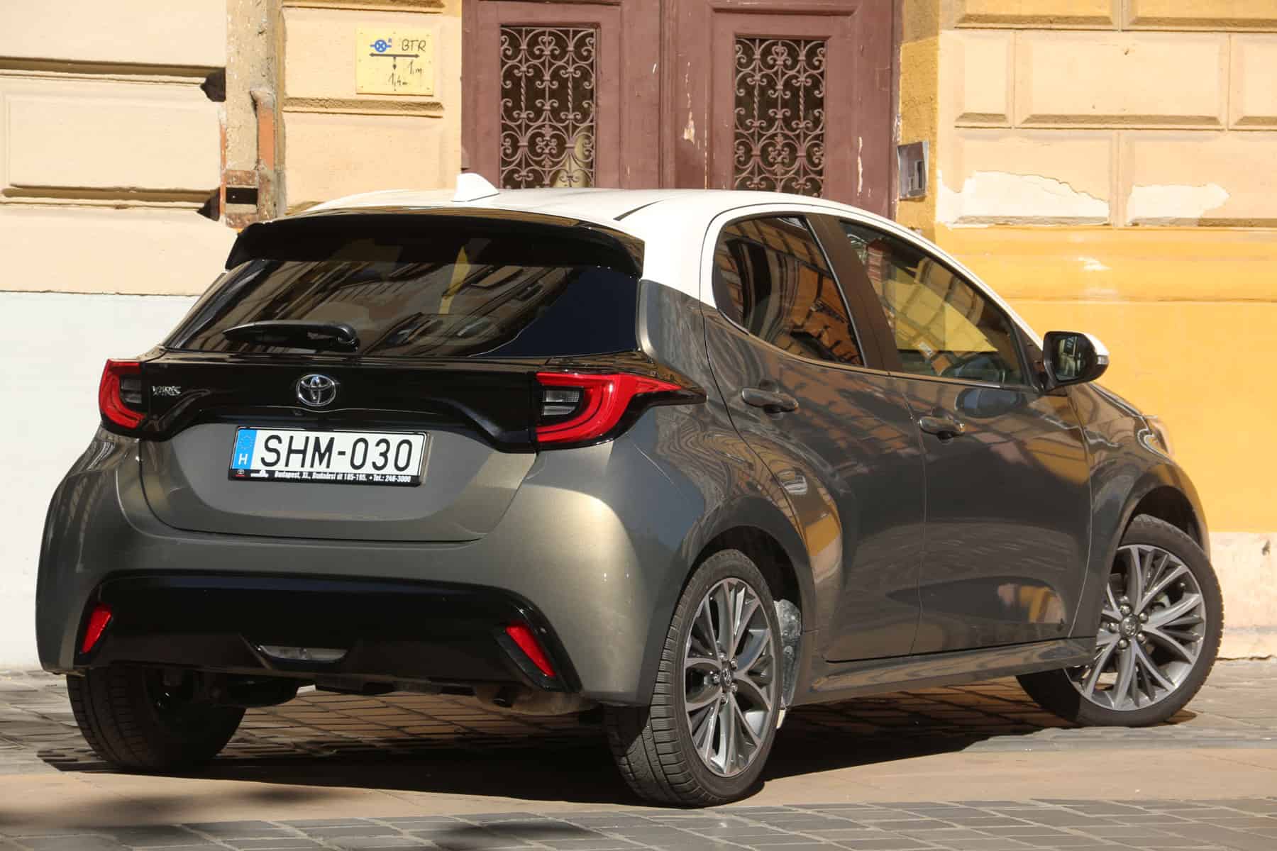 toyota-yaris