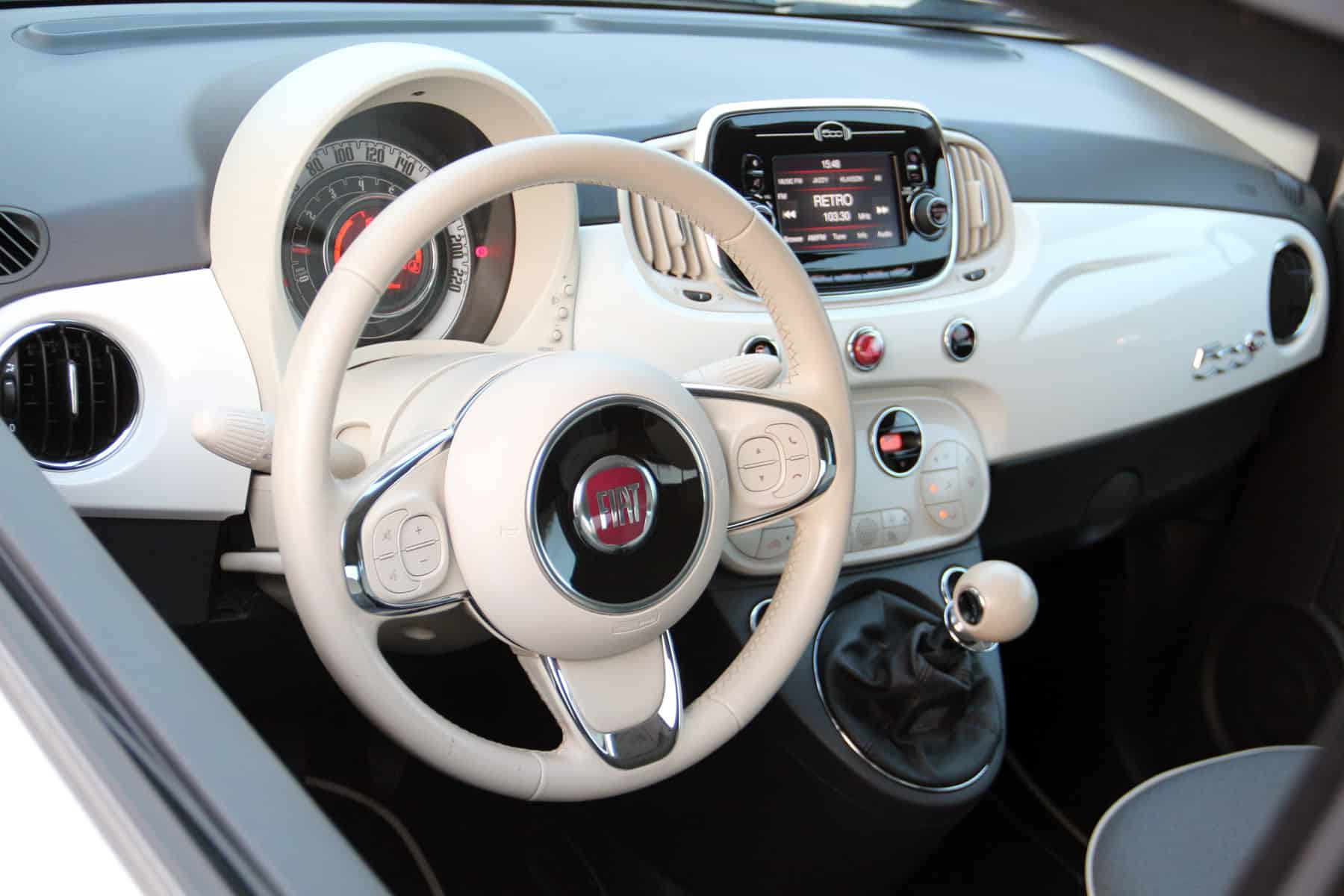 fiat-500-belso