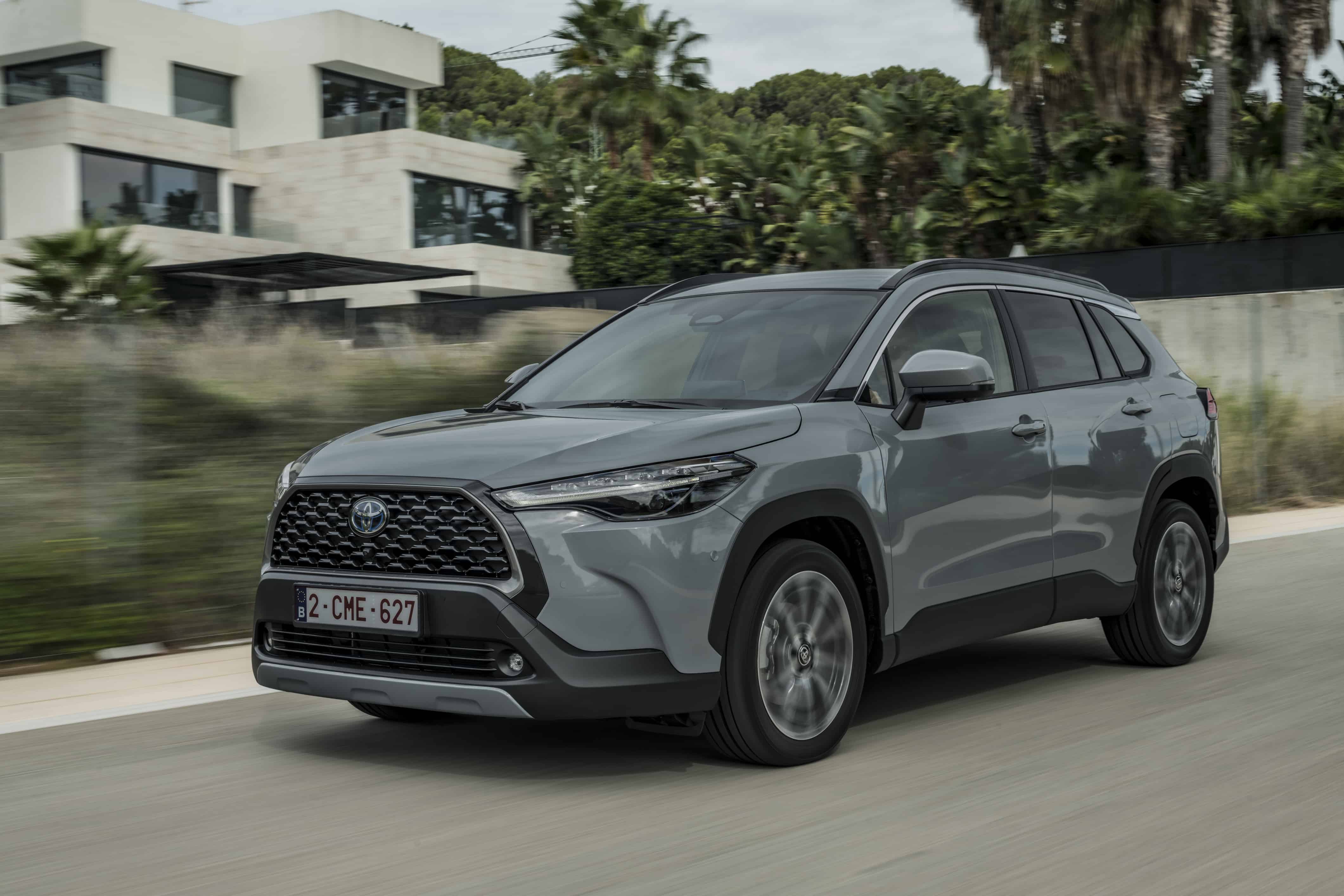toyota-corolla-cross-hibrid
