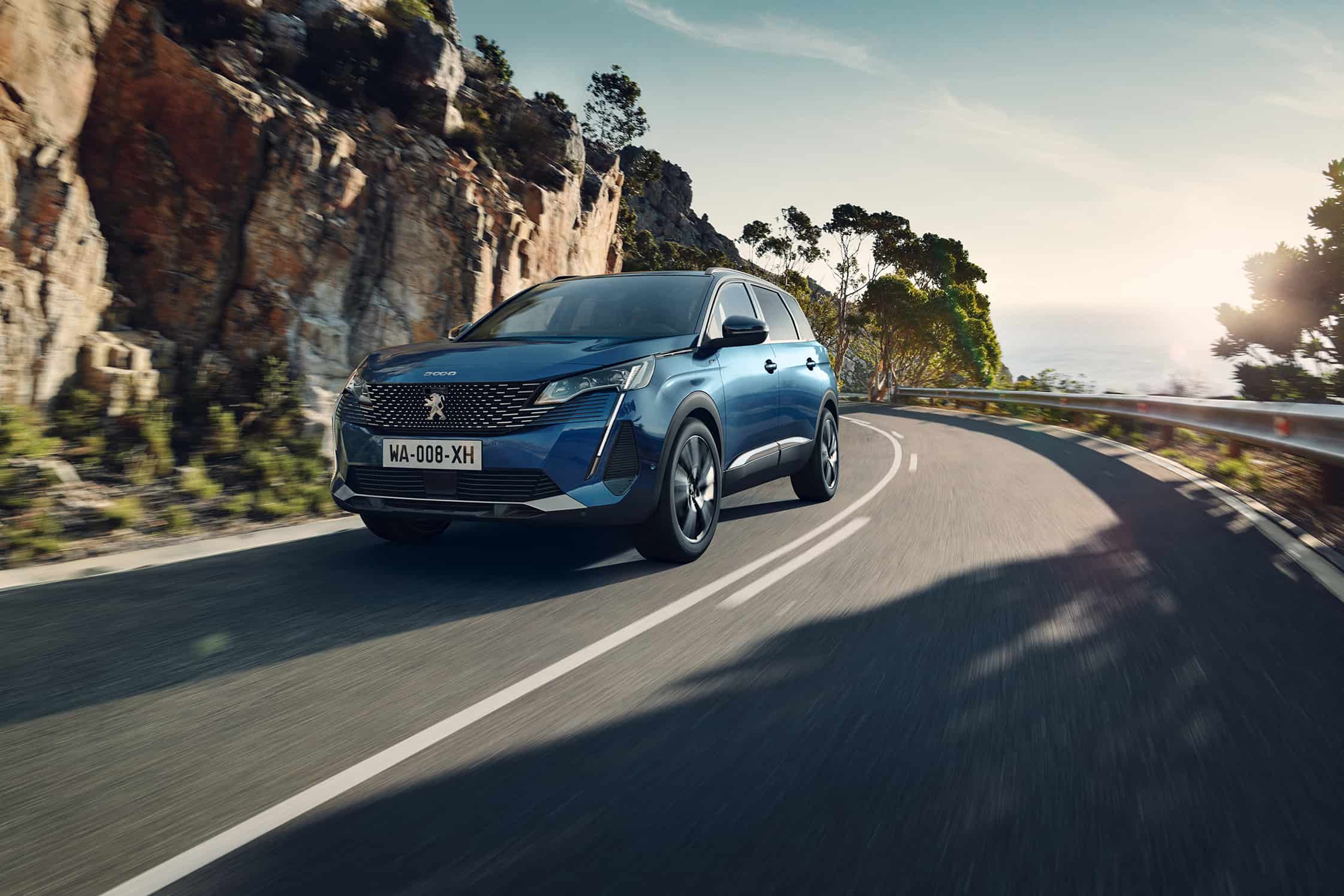 vezethetosegsuv-peugeot-5008
