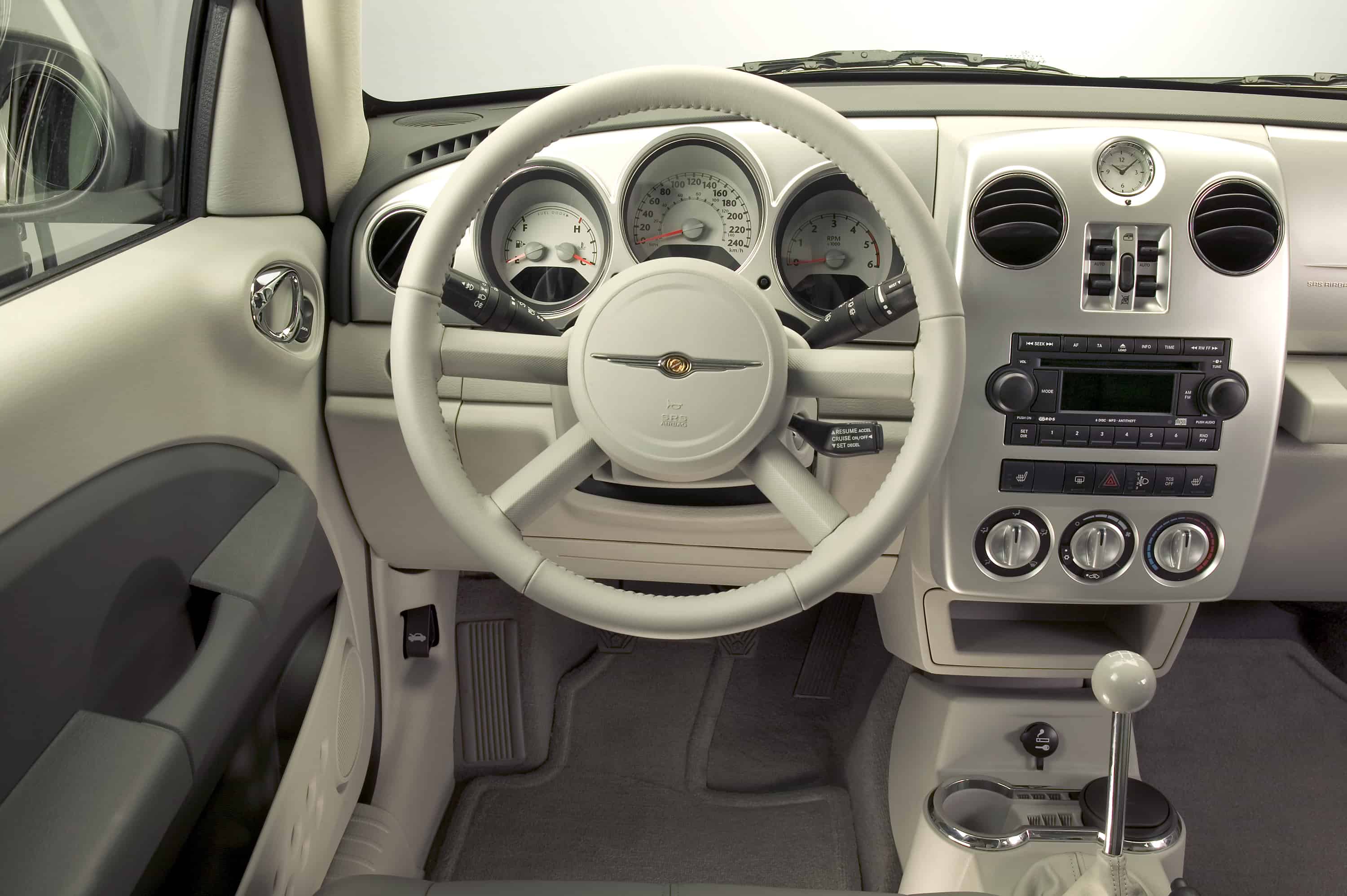 chrysler-pt-cruiser-belso