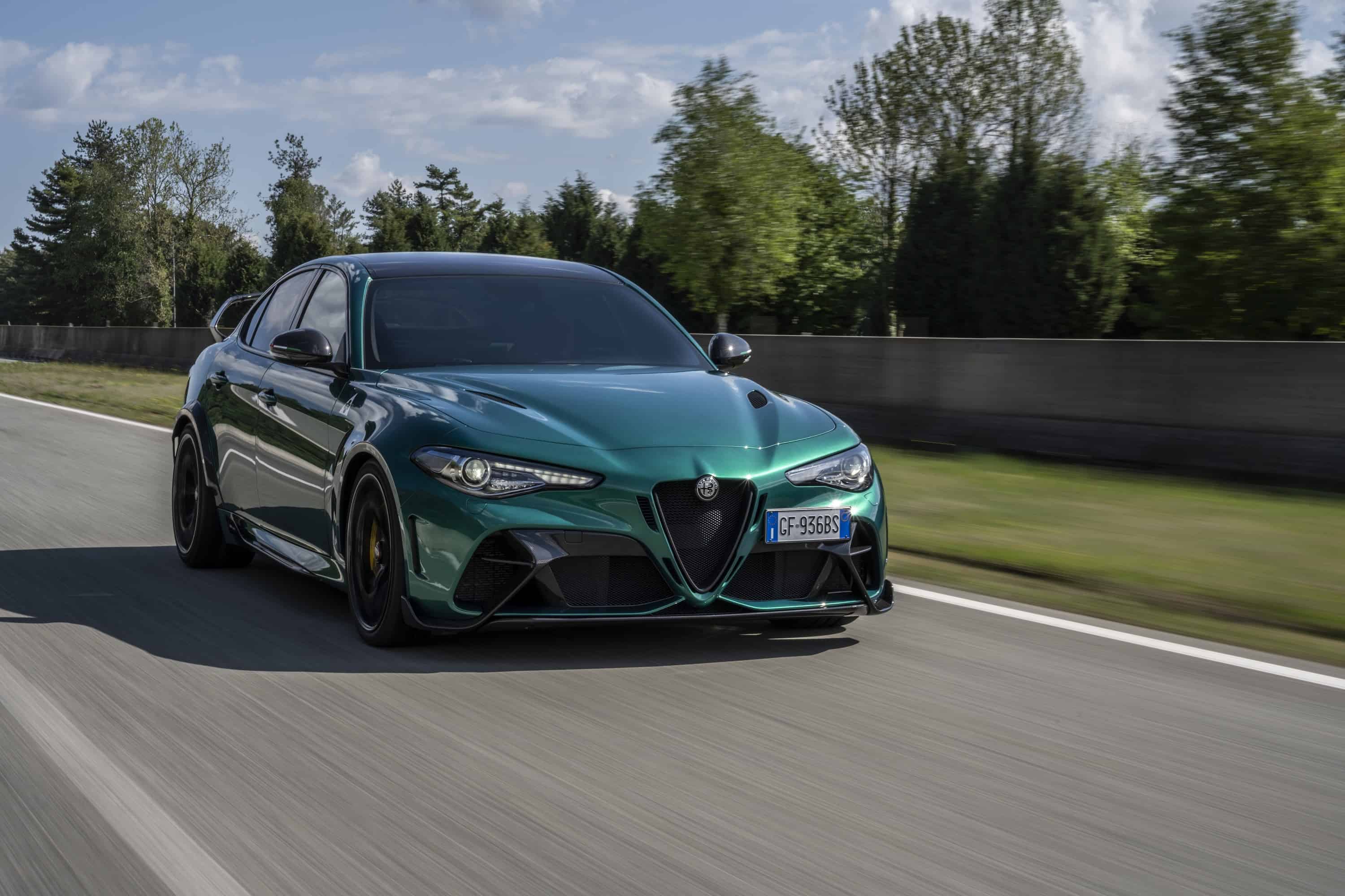 alfa-giulia-matrix-fenyszoro