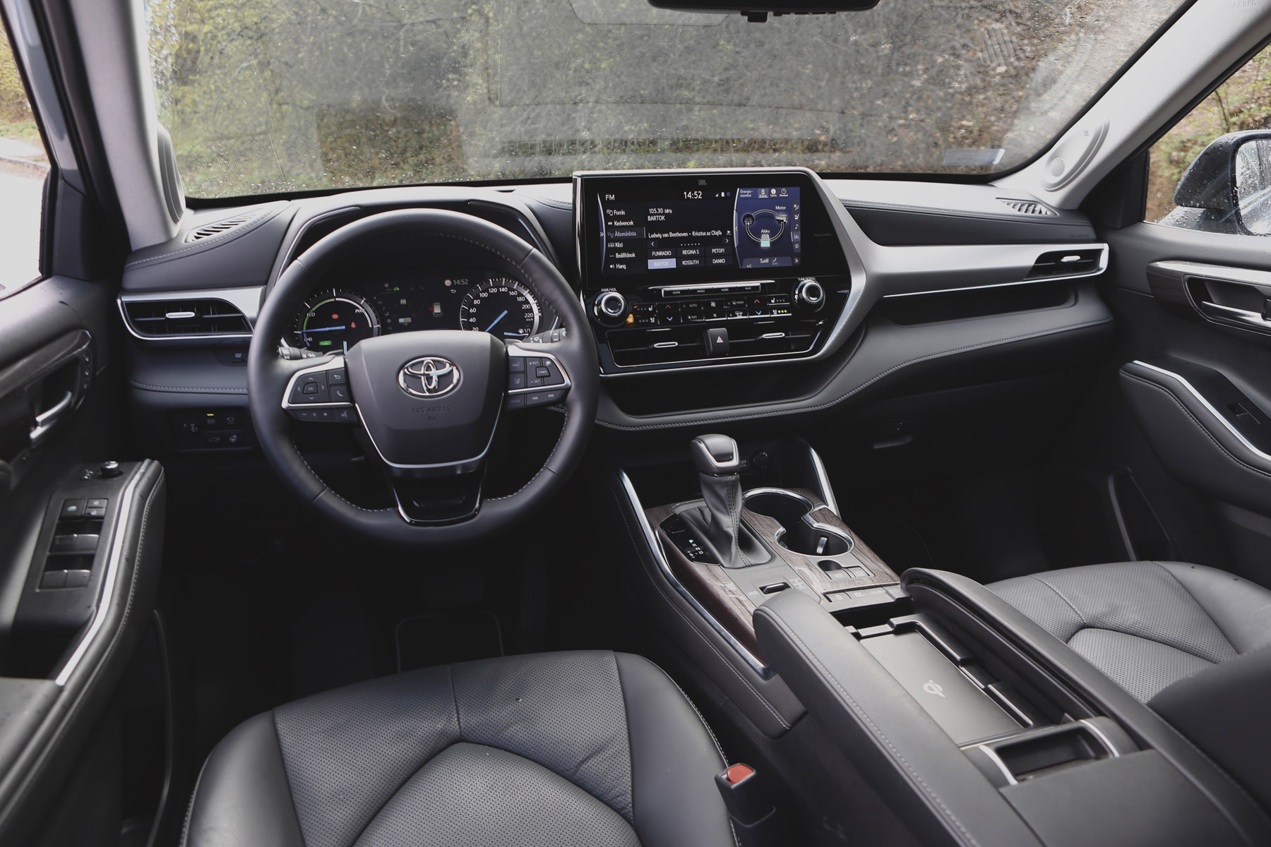 toyota-highlander-csaladi-auto-carnet-hir
