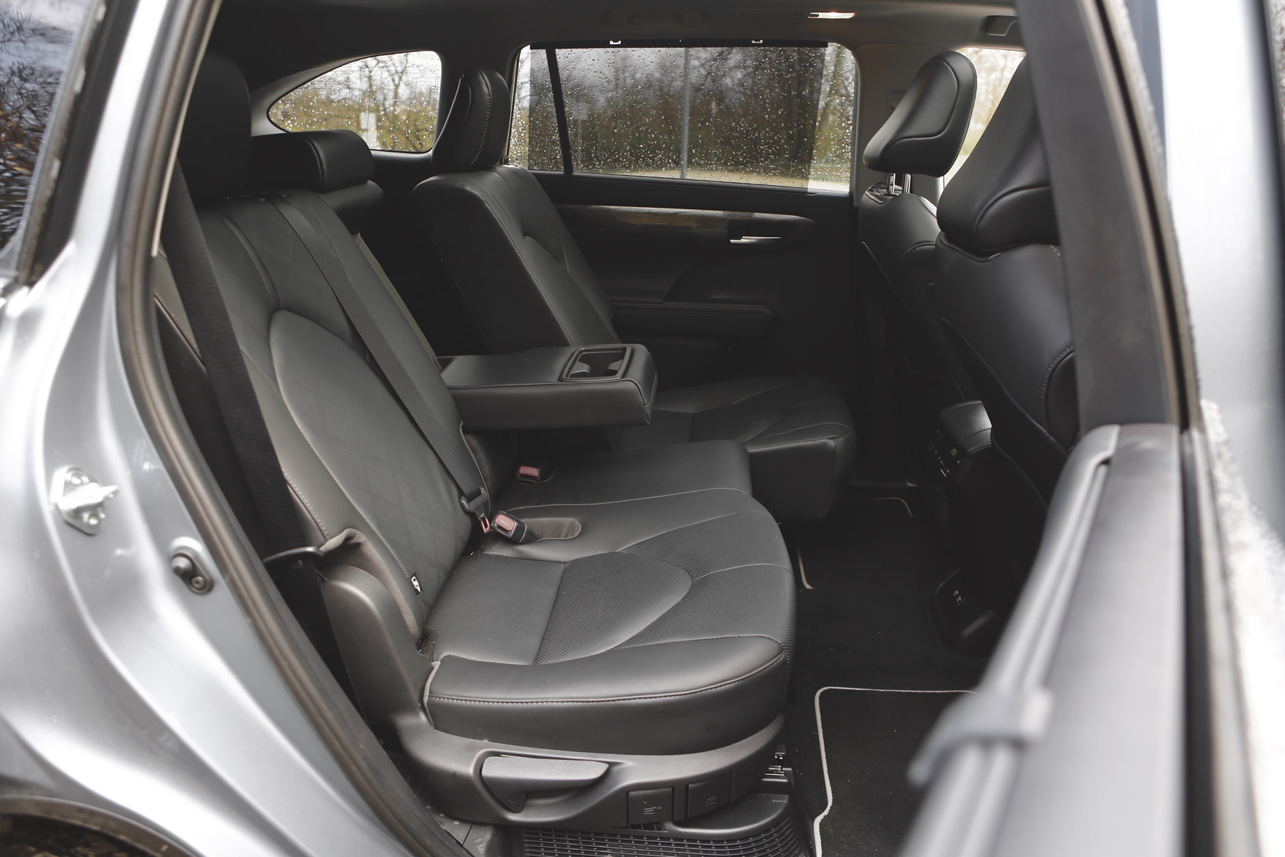toyota-highlander-csaladi-auto-carnet-hir