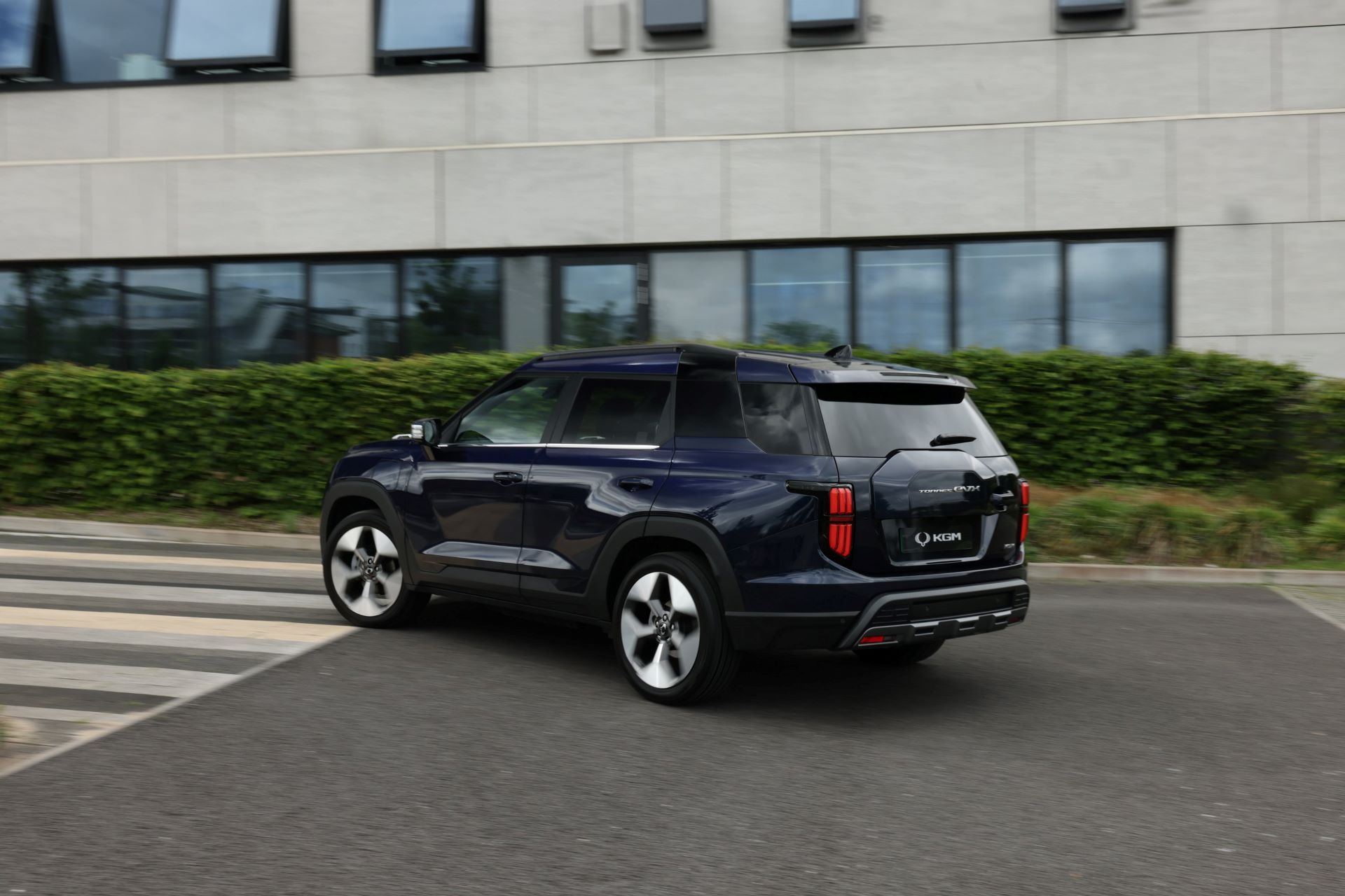 ssang-yong-torres-evx-carnet-hir-4