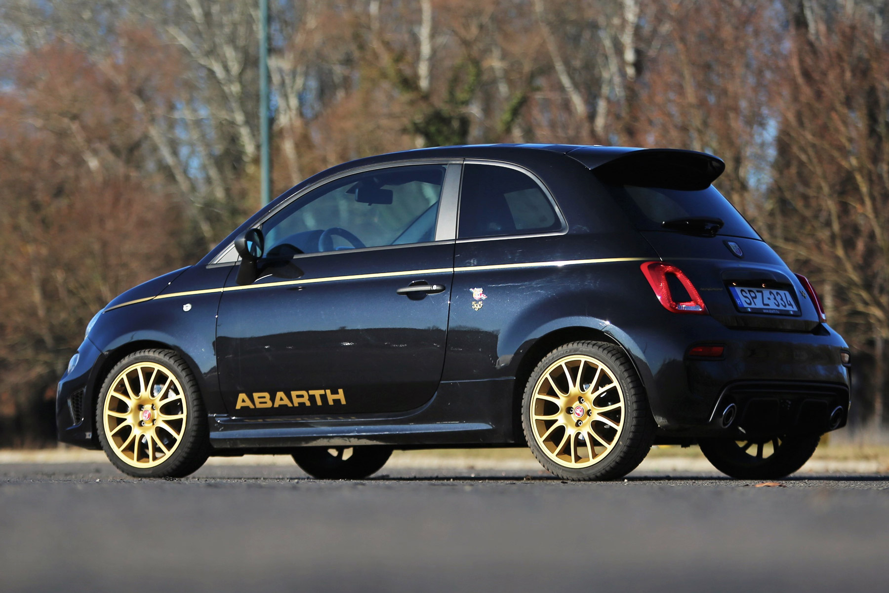 carnet-sportmodellek-abarth-595-hir-1