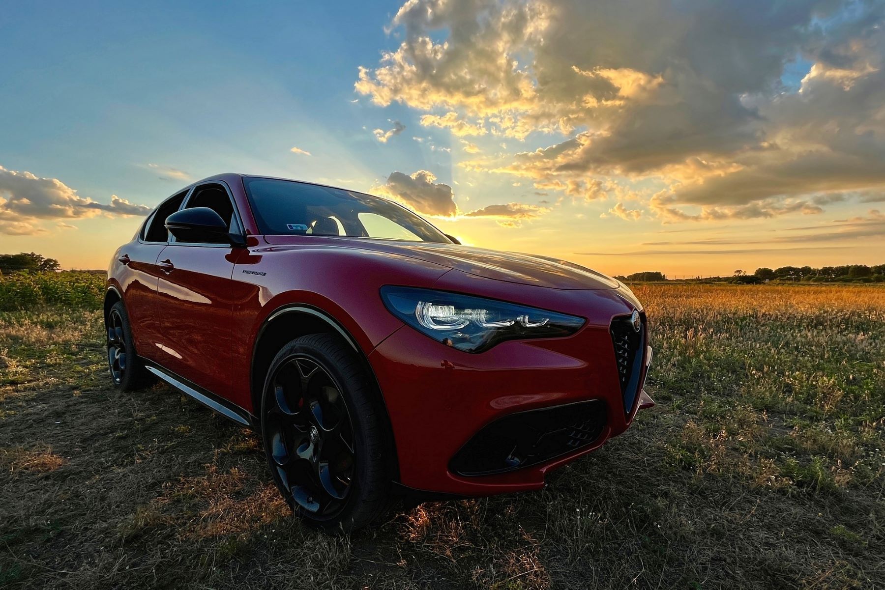 carnet-sportmodellek-alfa-romeo-stelvio-qv-hir-5