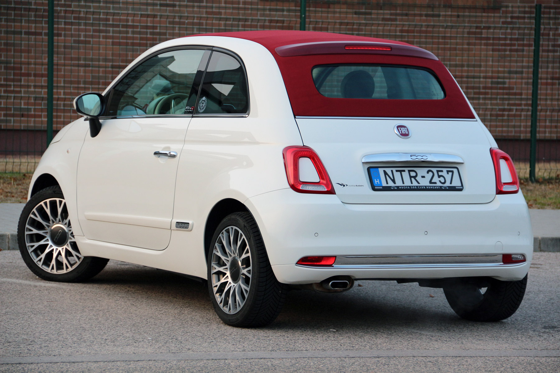 hasznalt-kabrio-fiat-500-c-carnet-hir-10