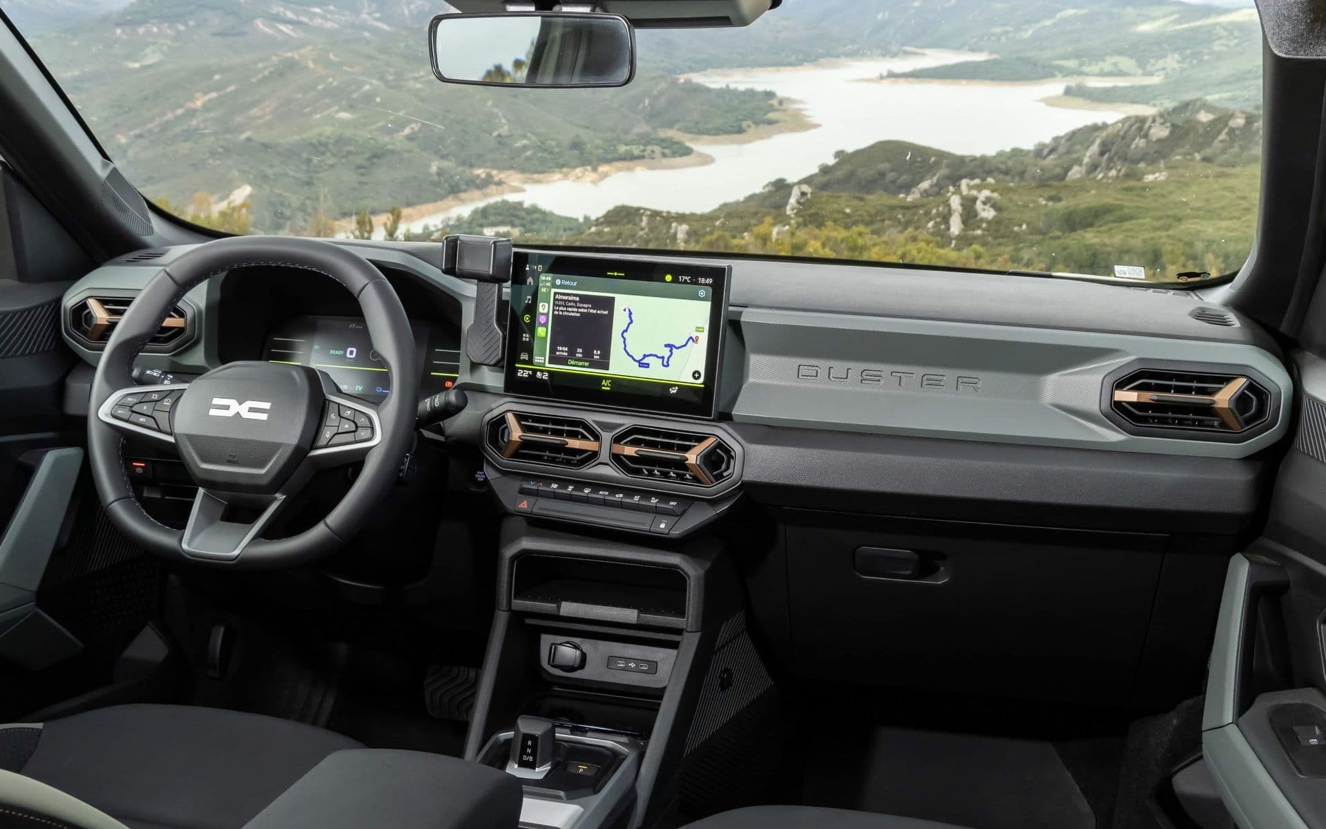 uj-dacia-duster-hybrid-140-extreme-carnet-hir-1