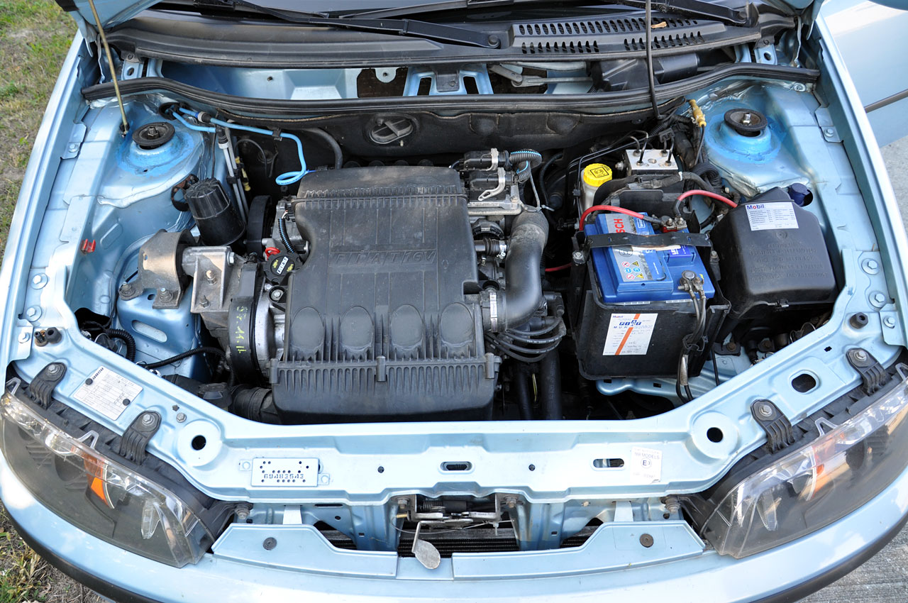 fiat-punto-II-188-olcso-hasznaltautok-carnet-hir-3