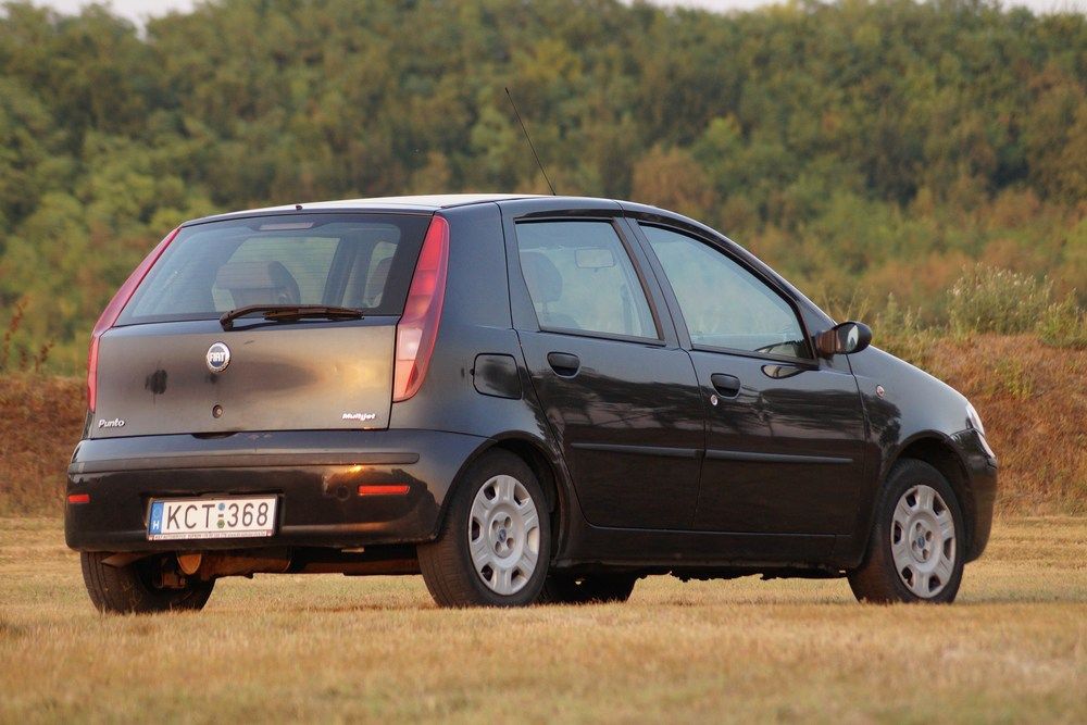 fiat-punto-II-188facelift-olcso-hasznaltautok-carnet-hir-12