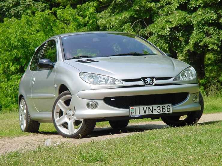peugeot 206-rc-olcso-hasznaltautok-carnet-hir-31