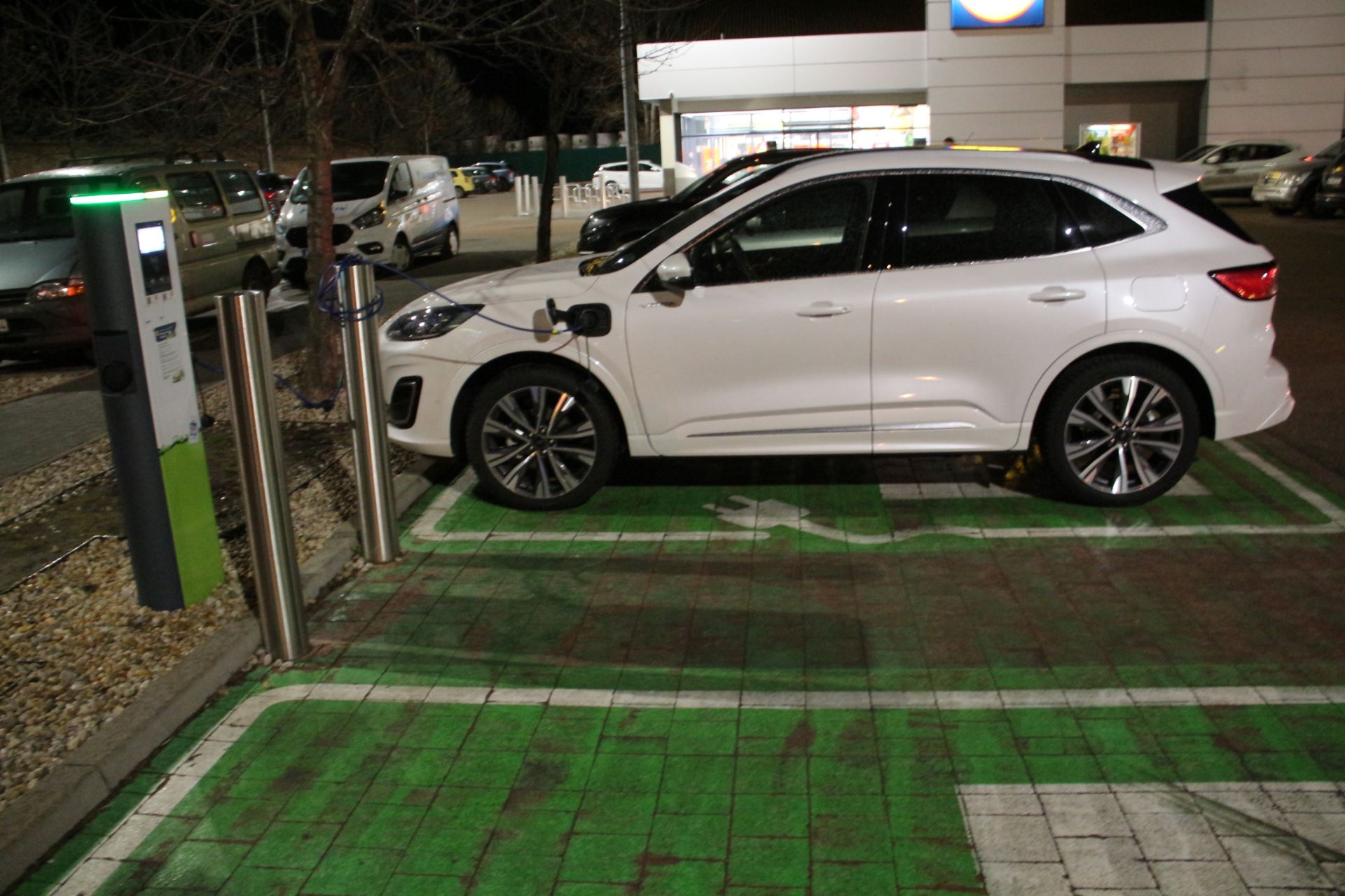 zold-rendszam-kerdes-ford-kuga-carnet-hir-3-phev