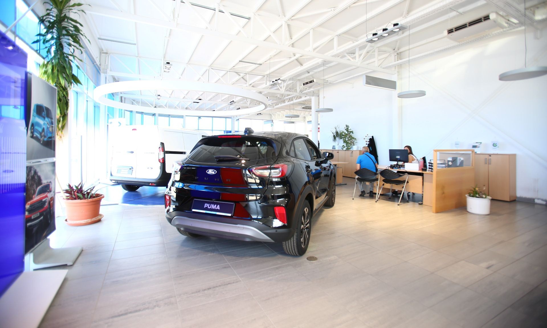 ford-carnet-gyor-uj-auto-raktarbol-vagy-gyartasbol-2