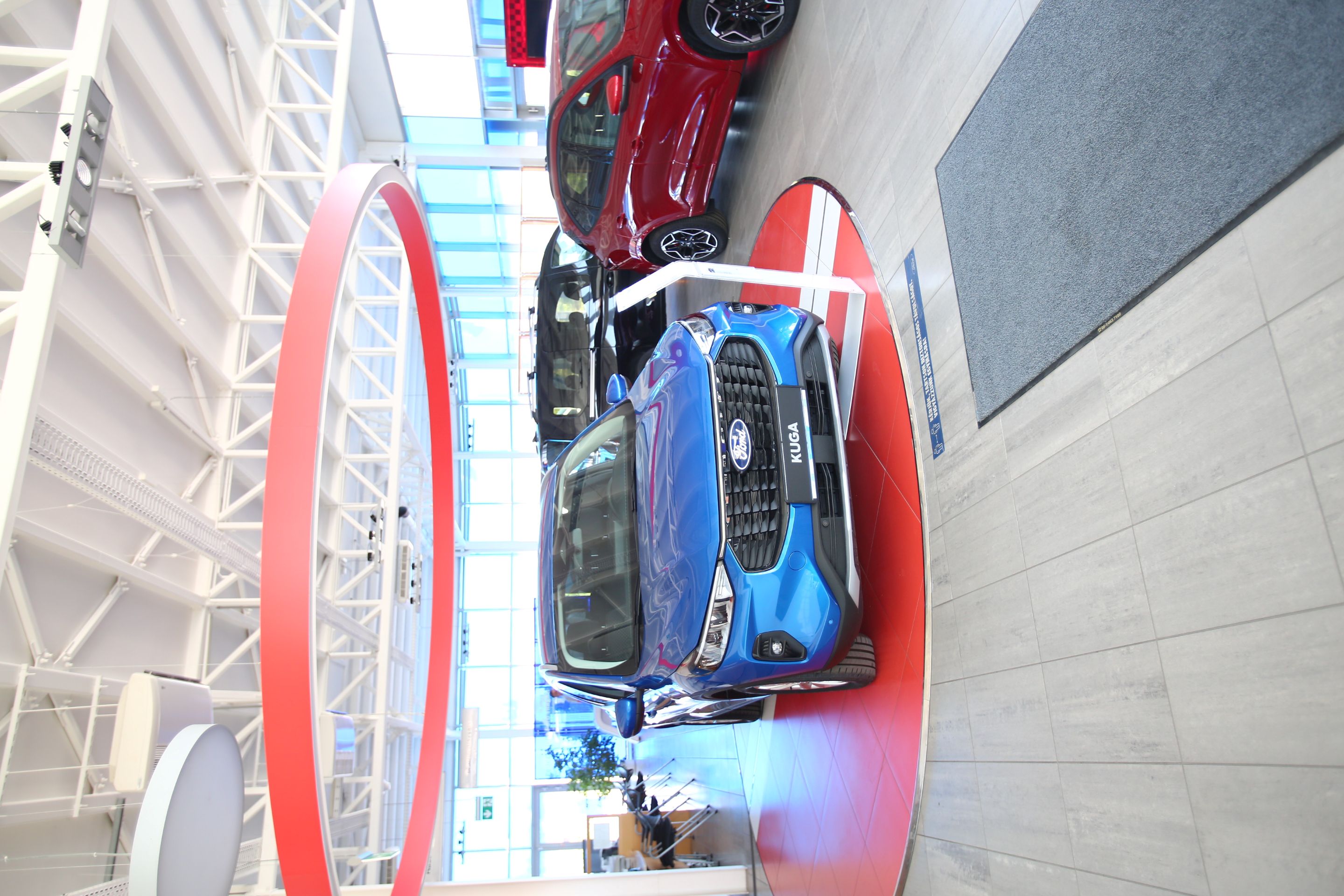 ford-carnet-gyor-uj-auto-raktarbol-vagy-gyartasbol-hir-5