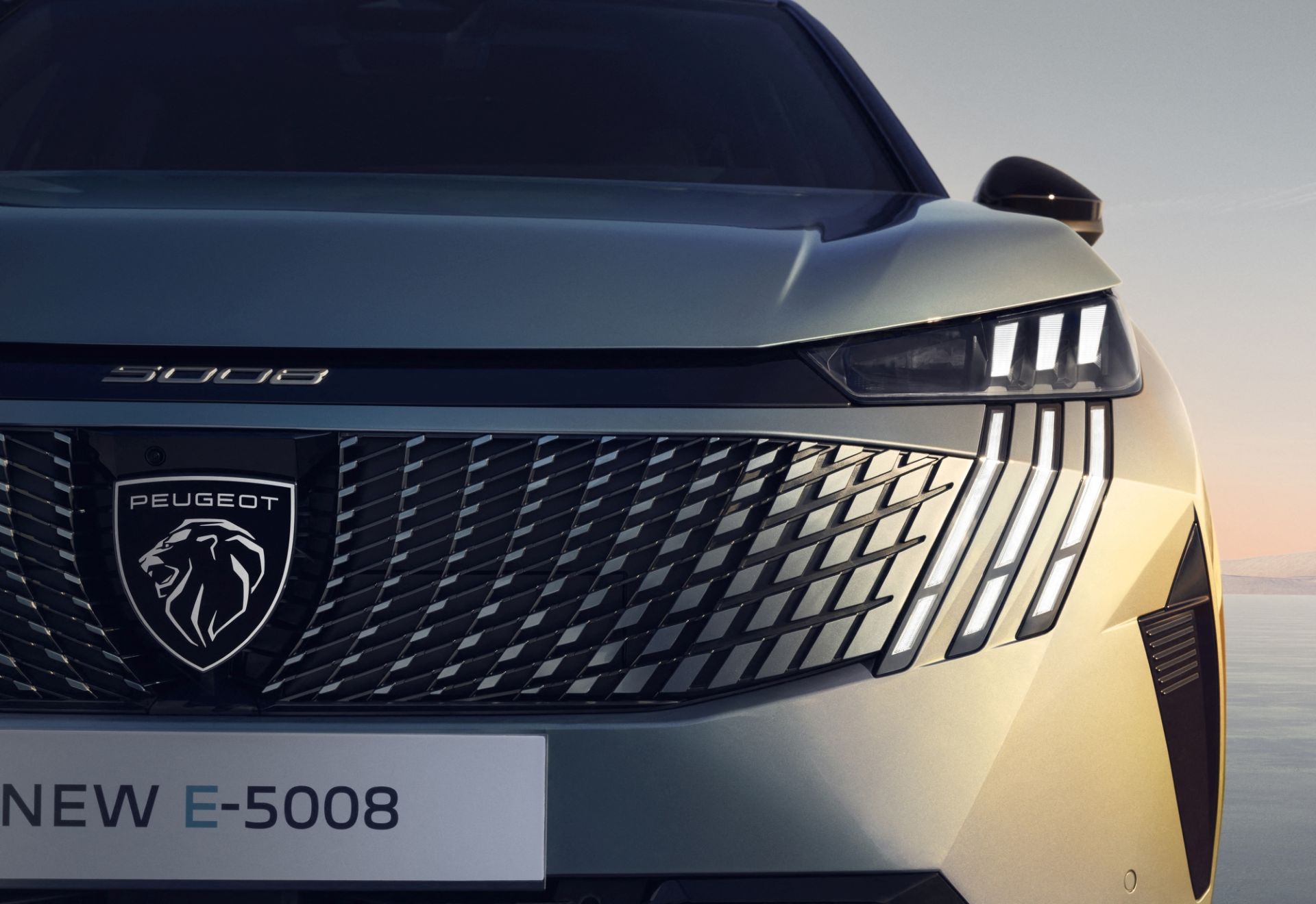 uj-peugeot-e-3008-hatotavolsag-carnet-hir