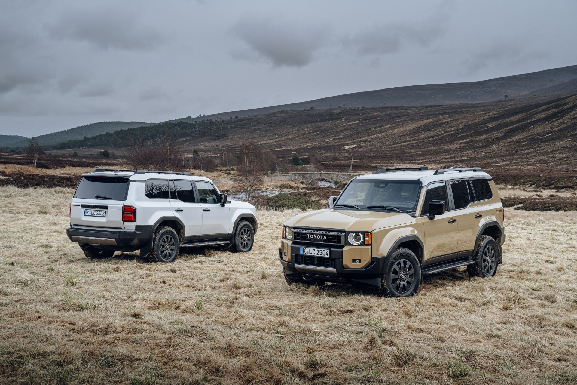2024-landcruiser-mte-4x4-wwoty-carnet-hir-3