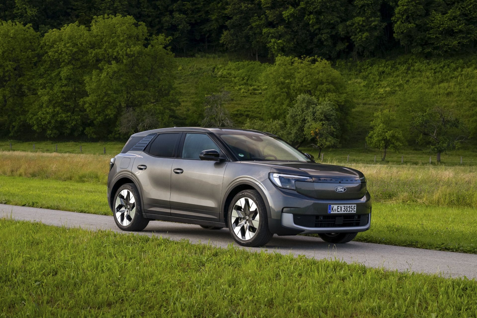 ford-explorer-magnetic-carnet-hir