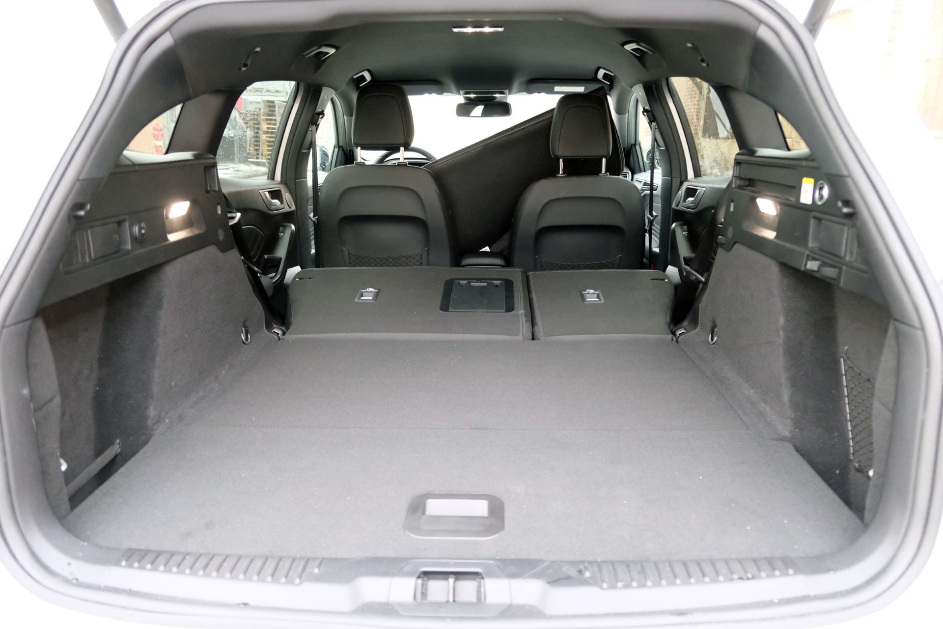 kompakt-kombik-ford-focus-carnet-hir-3