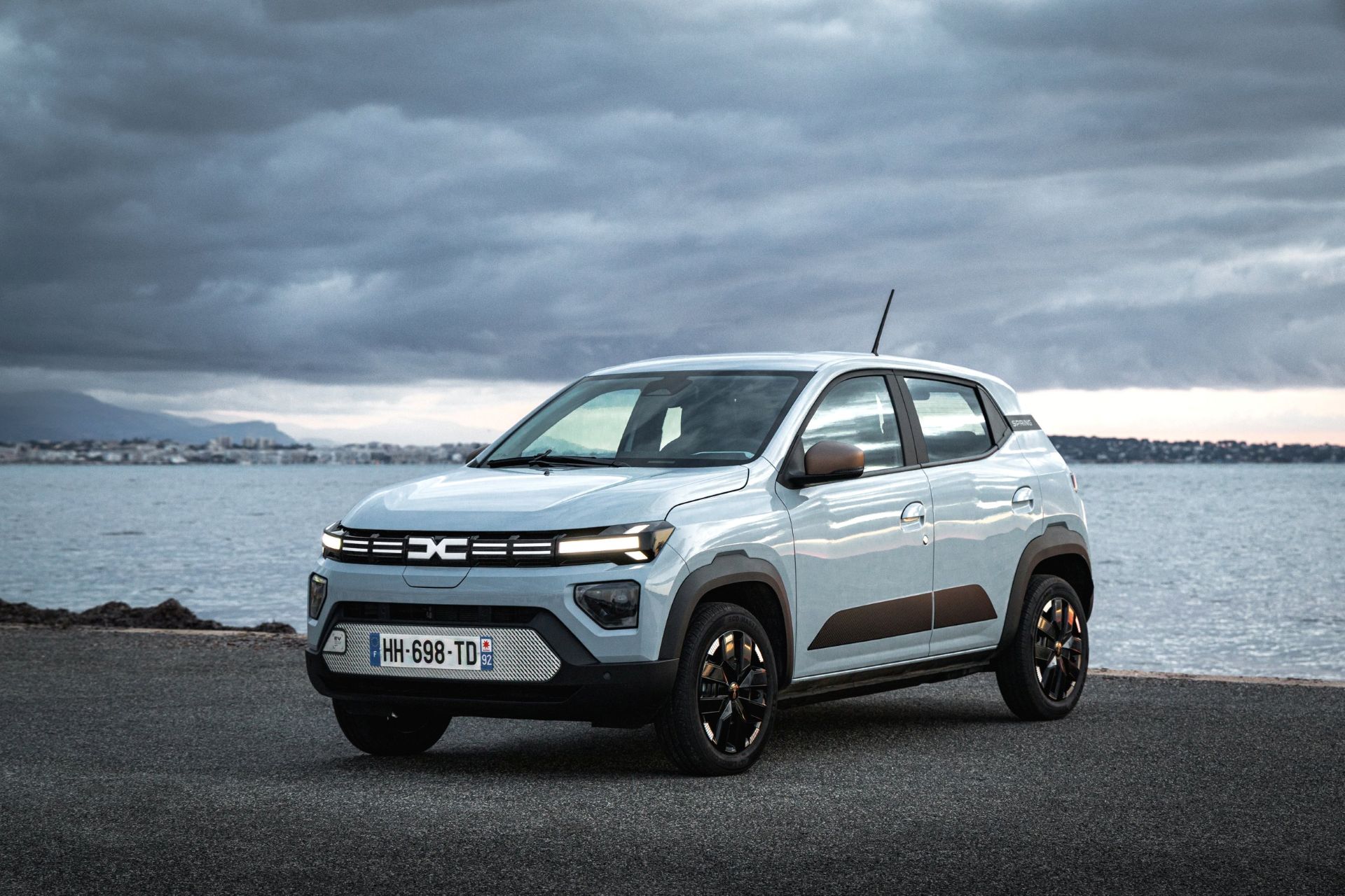 dacia-spring-extreme-version-carnet-hir-5