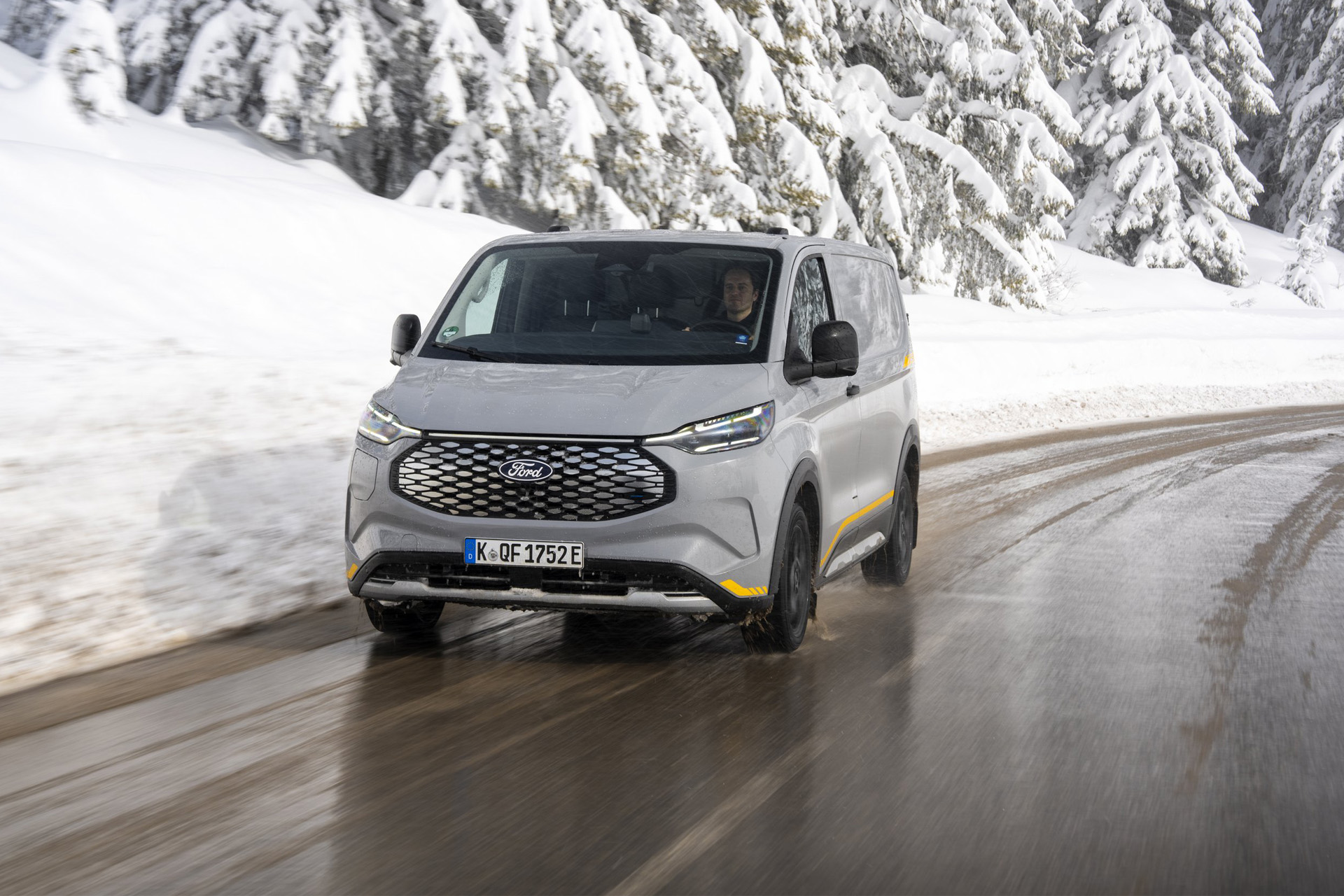 dacia-spring-cargo-okominositesek-carnet-hir-3